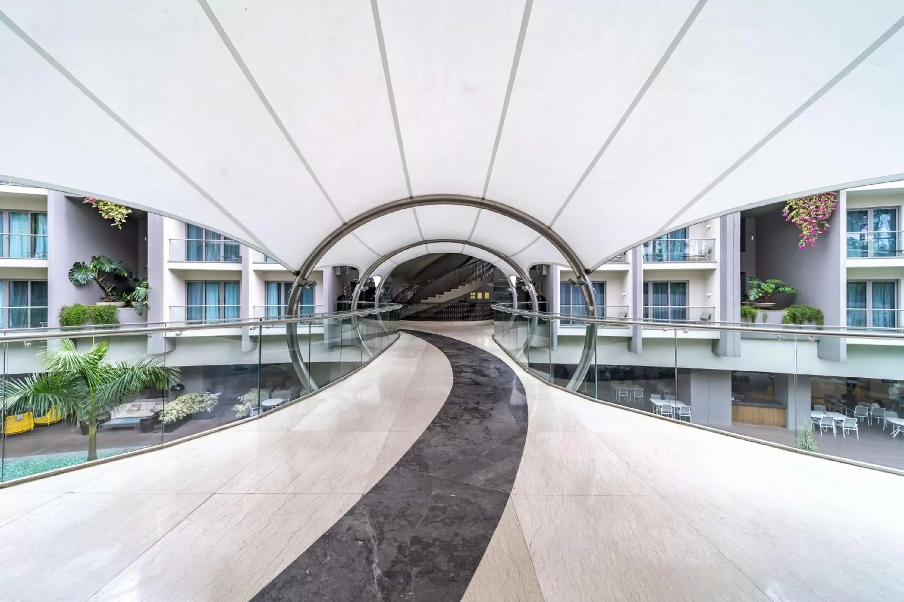 Lobby or reception in Radisson Blu Hotel & Residence Nairobi Arboretum