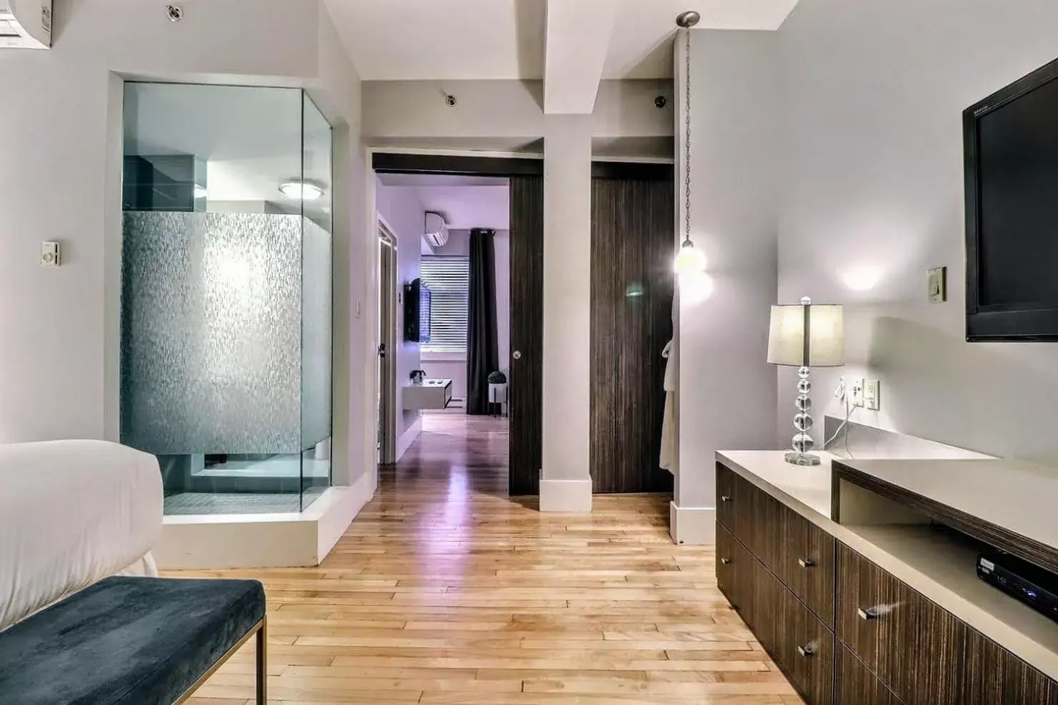 Kitchen/Kitchenette in St. James' Gate, Boutique Hotel