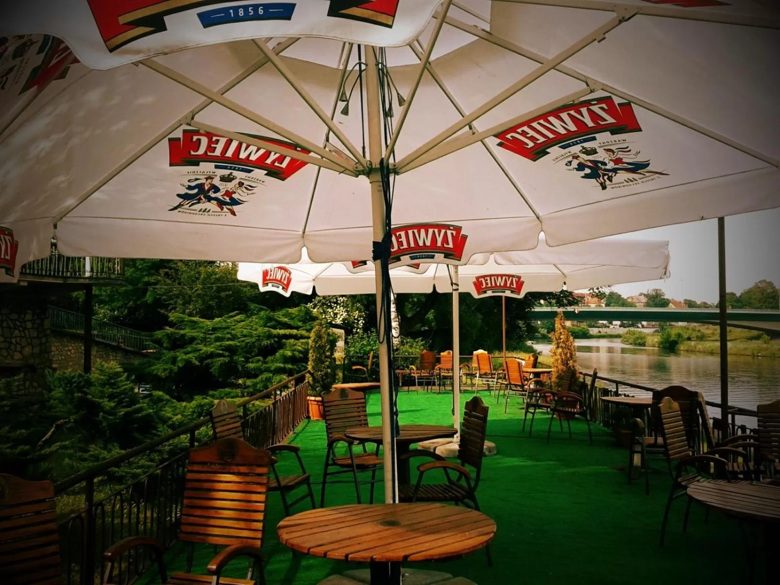 Restaurant/places to eat in Hotel Vistula