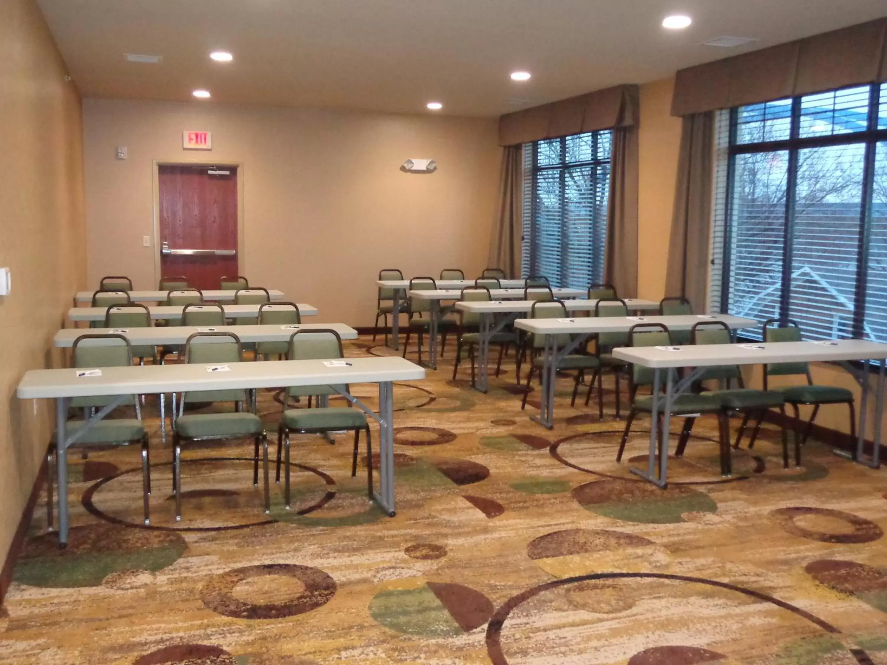 Meeting/conference room in Cobblestone Inn & Suites - Marquette
