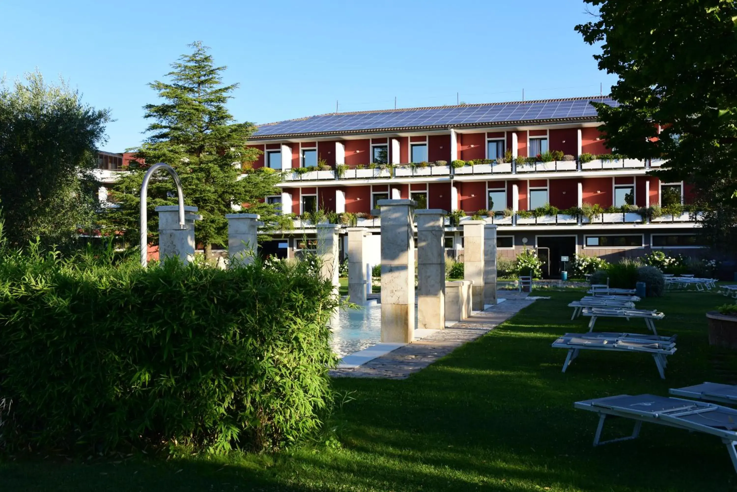 Hot Spring Bath, Property Building in Hotel Salus Terme