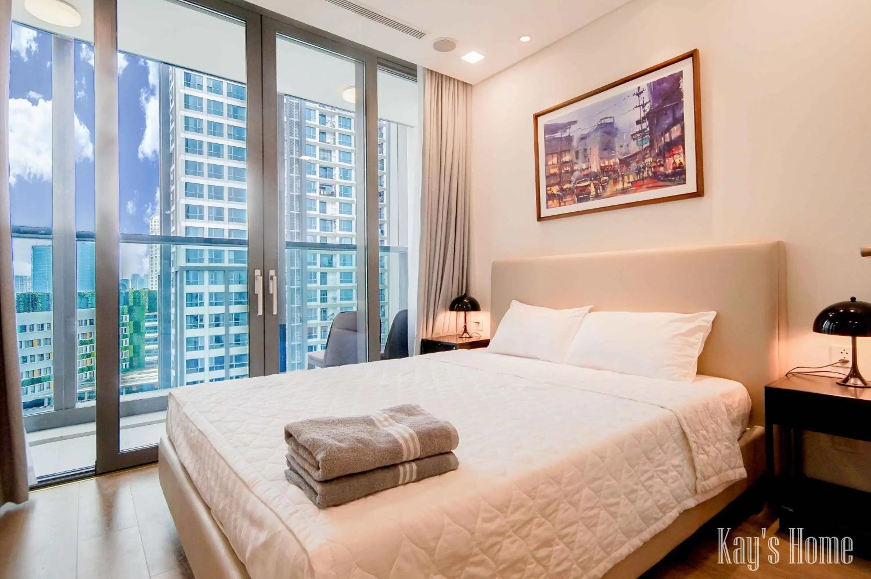 Photo of the whole room, Bed in Vinhomes Central Park-Nice Homes