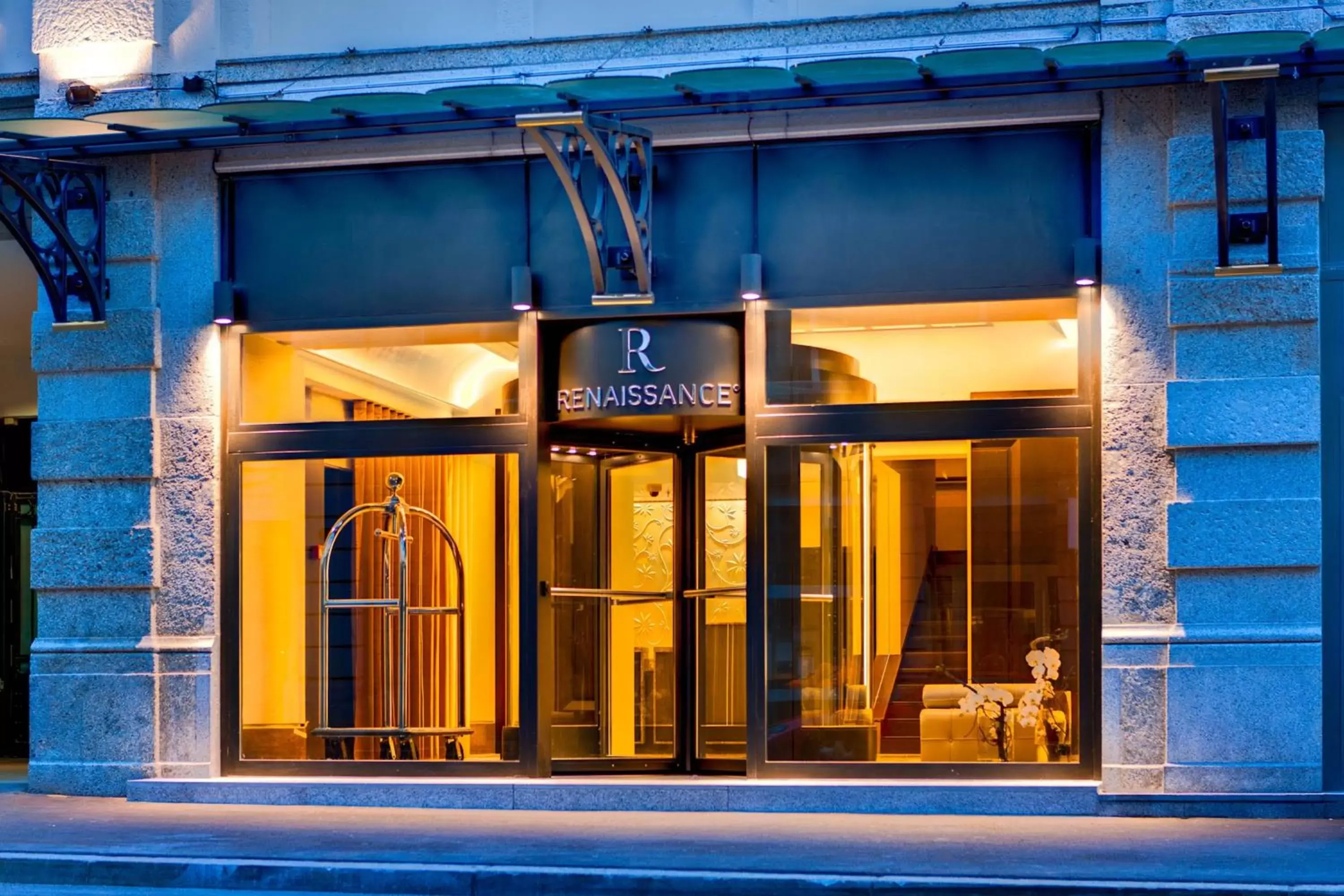 Property building in Renaissance Lucerne Hotel