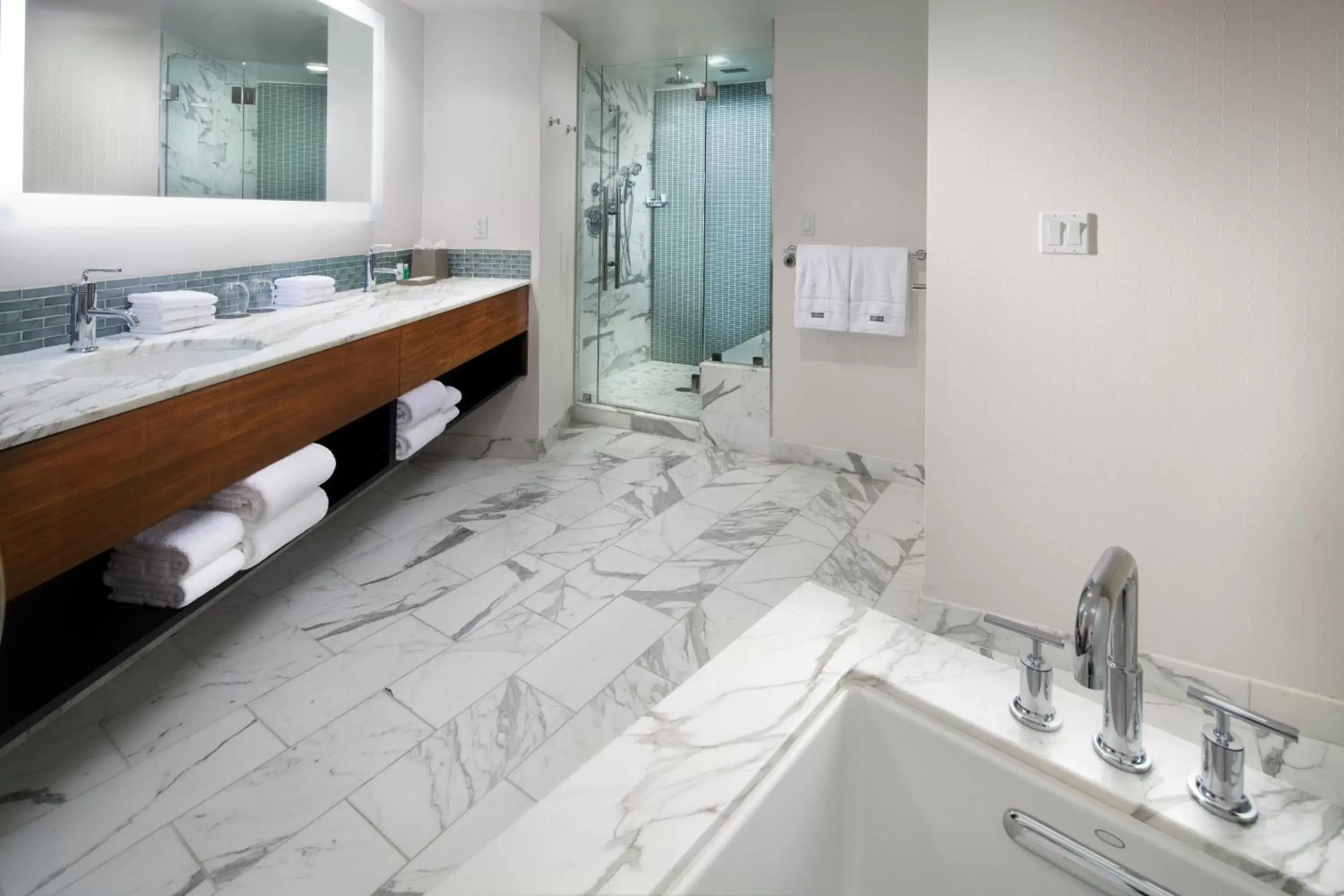 Bathroom in The Westin Bonaventure Hotel & Suites, Los Angeles