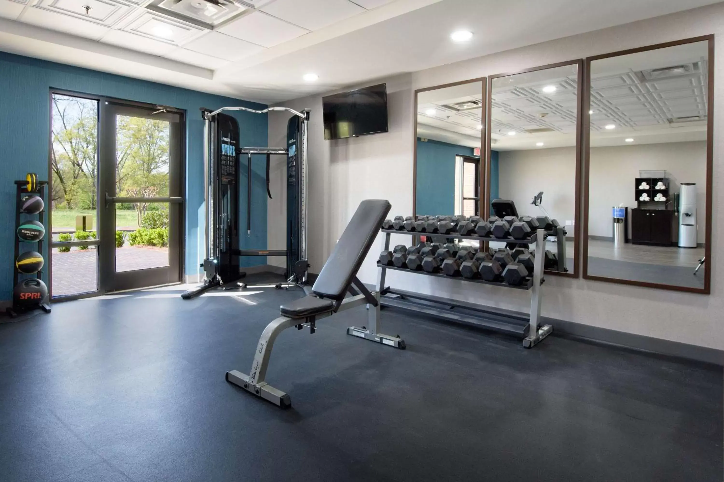 Fitness centre/facilities in Hampton Inn Fayetteville Fitness centre/facilities in Hampton Inn Fayetteville