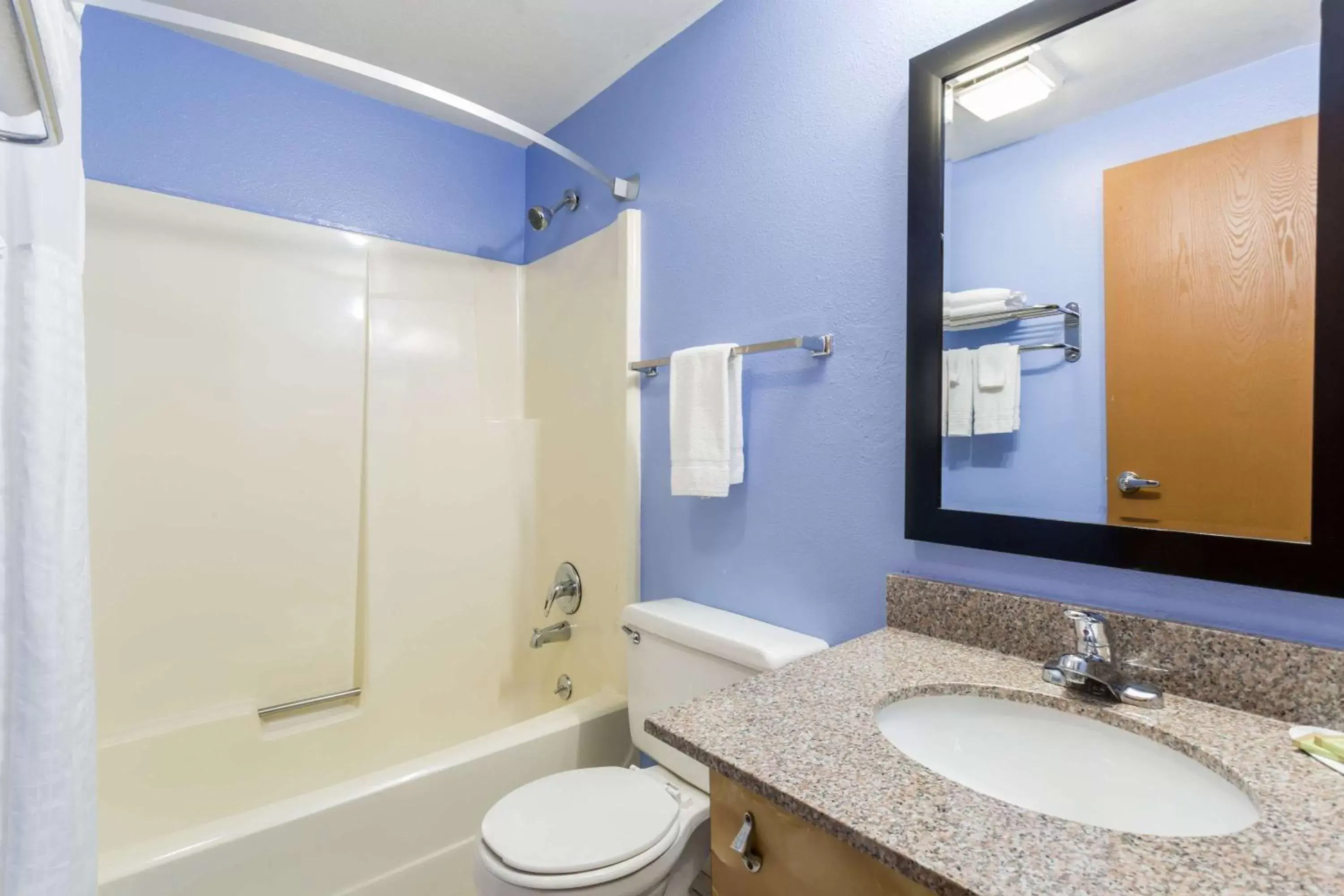 Bathroom in Super 8 by Wyndham Douglas