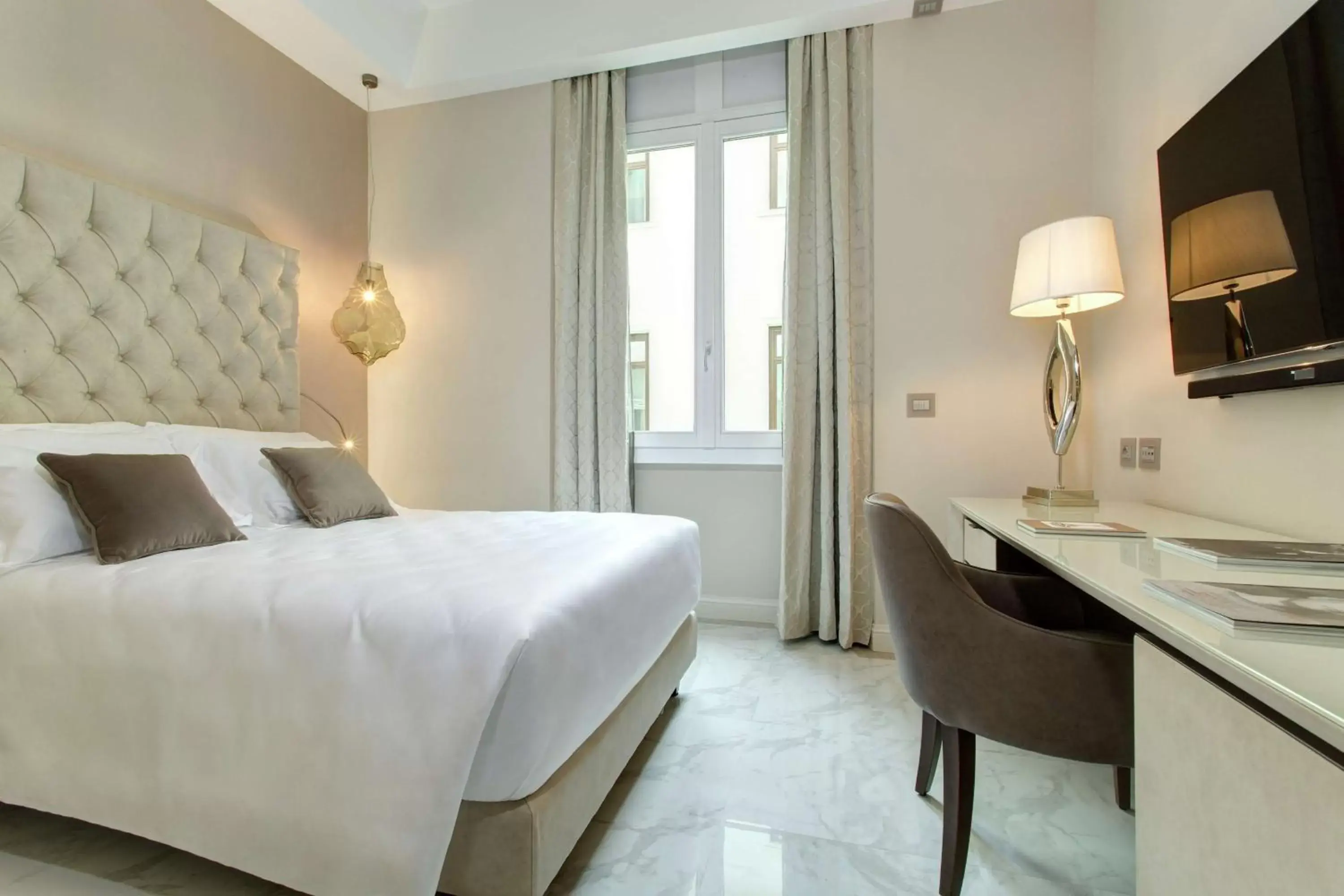Bedroom, Bed in Aleph Rome Hotel, Curio Collection By Hilton Bedroom, Bed in Aleph Rome Hotel, Curio Collection By Hilton