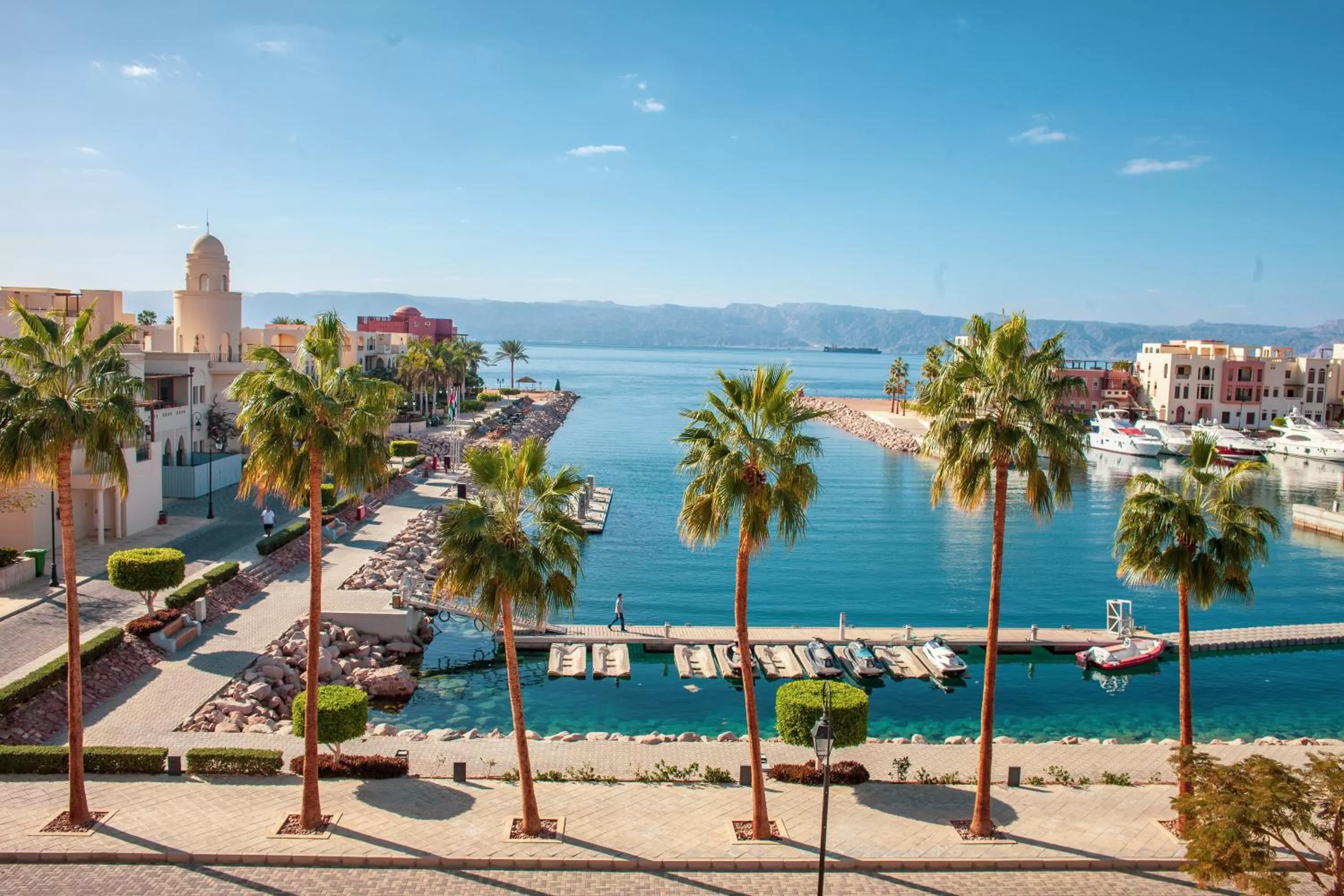 Sea view in Tala Bay Residence - Families Only