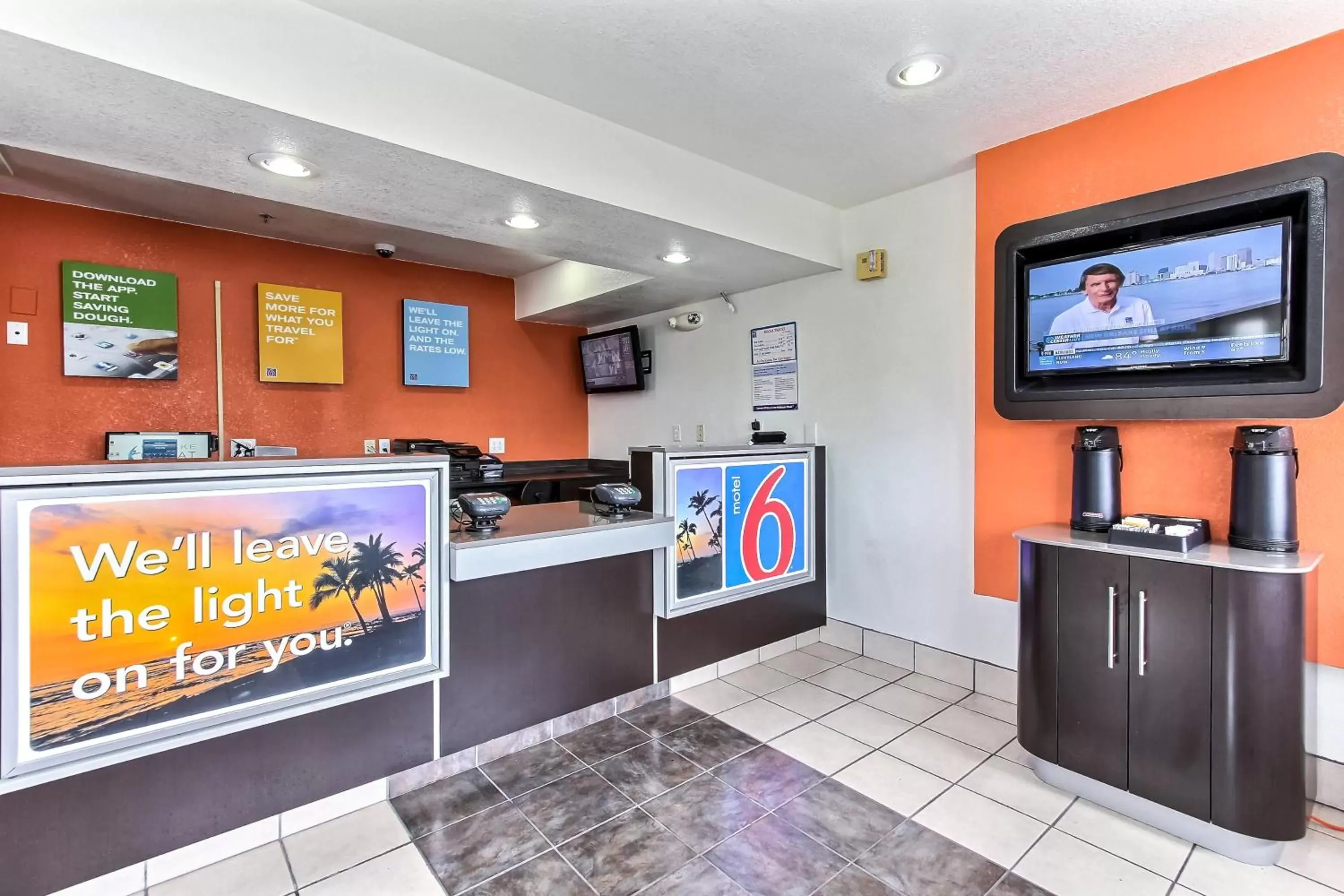 Lobby or reception in Motel 6-Salinas, CA - North Monterey Area