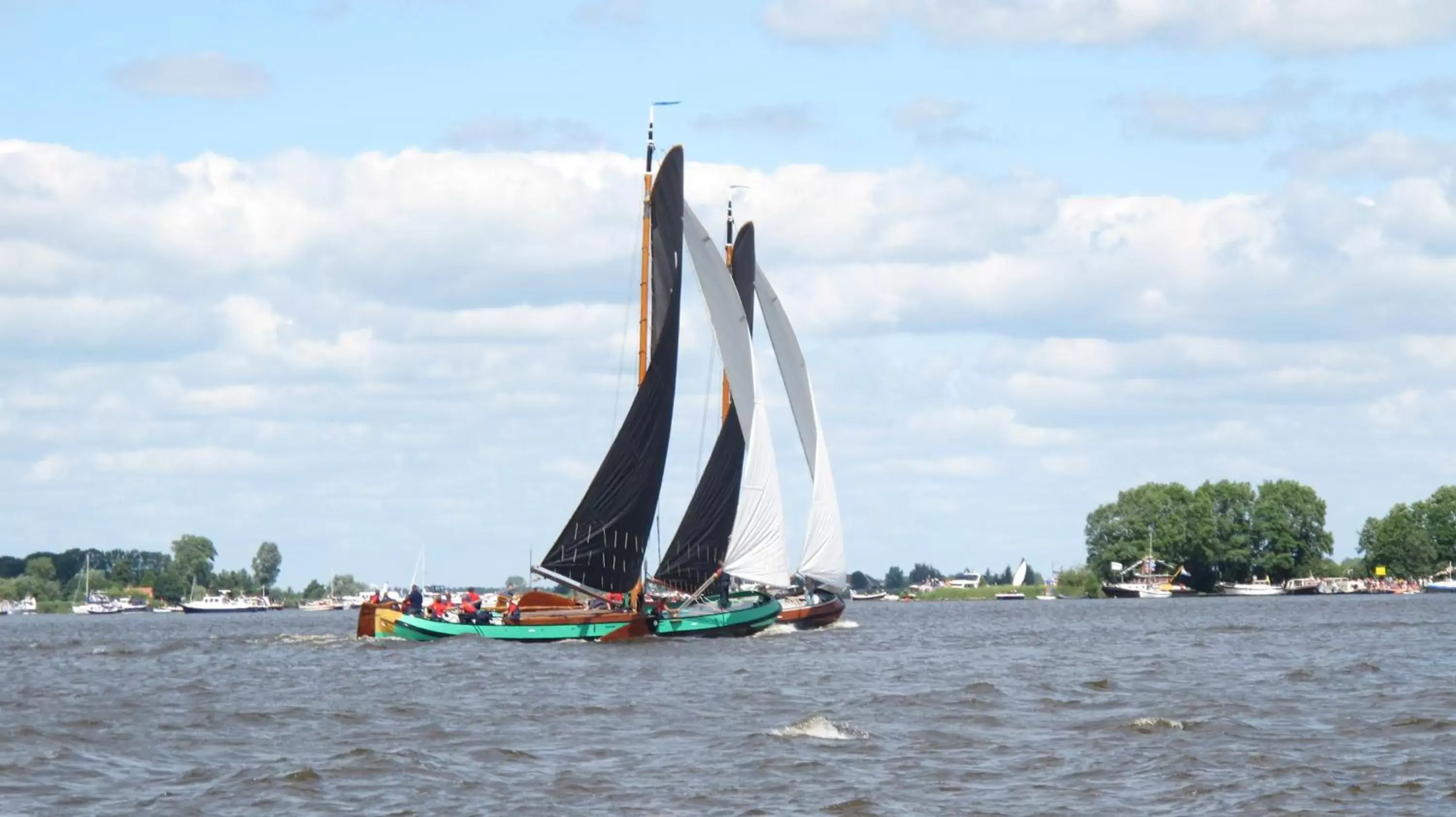 Area and facilities, Windsurfing in De Thuiskamer in Grou als B&B of Vakantiehuis