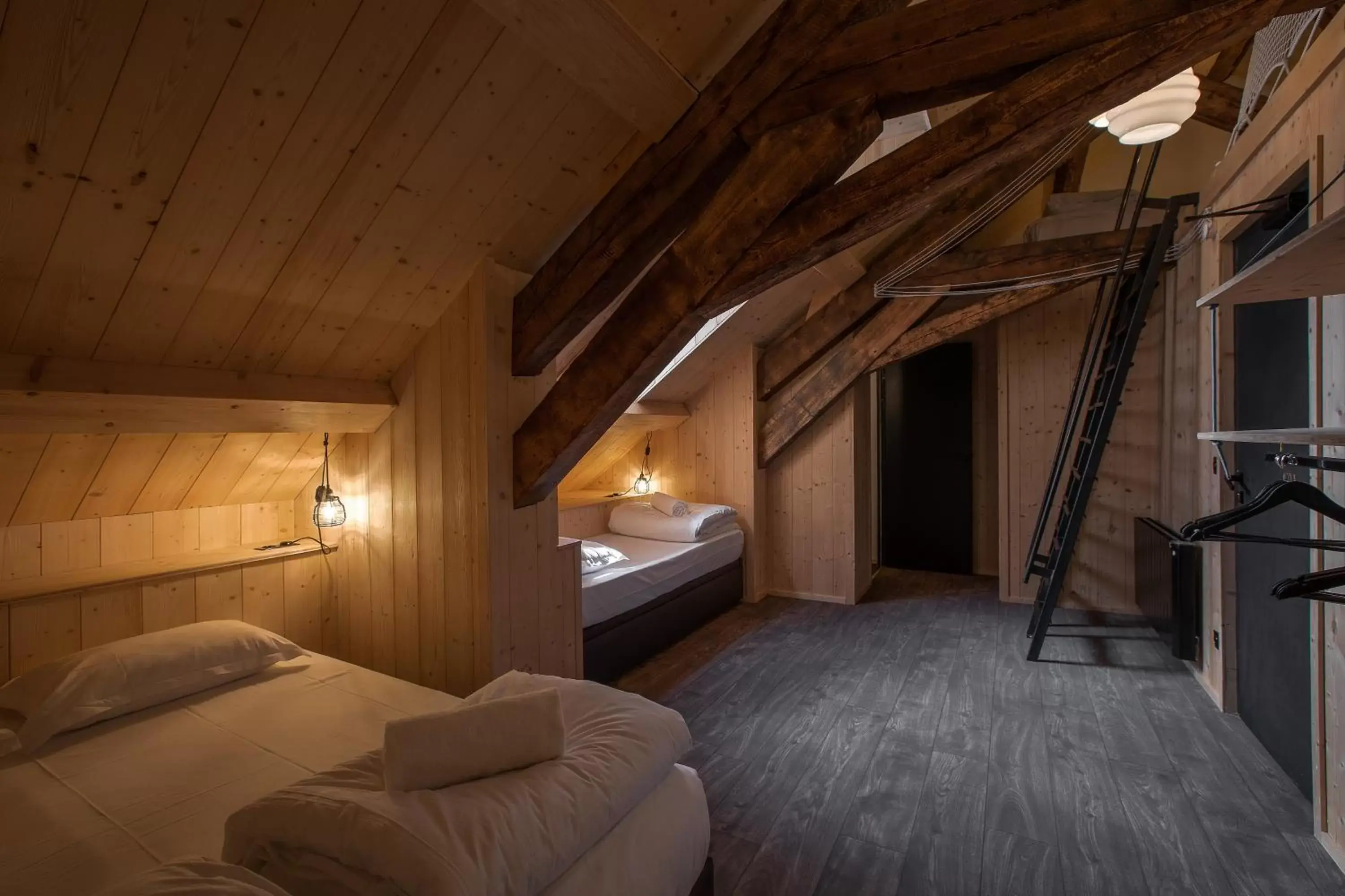 Bedroom, Bed in Refuge du Montenvers