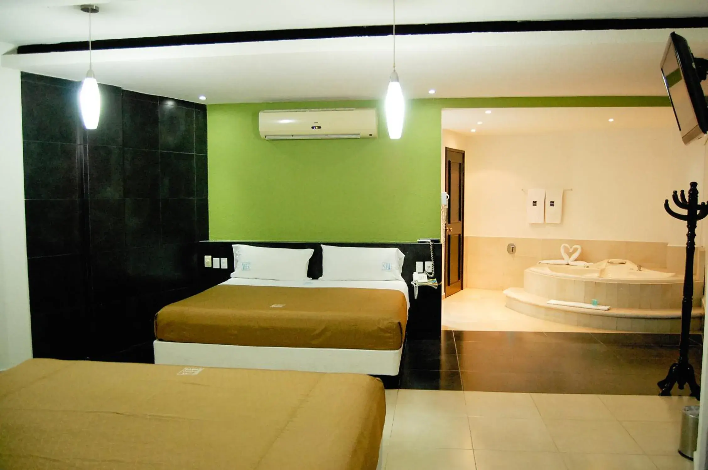 Photo of the whole room, Bed in Hotel Porto Novo
