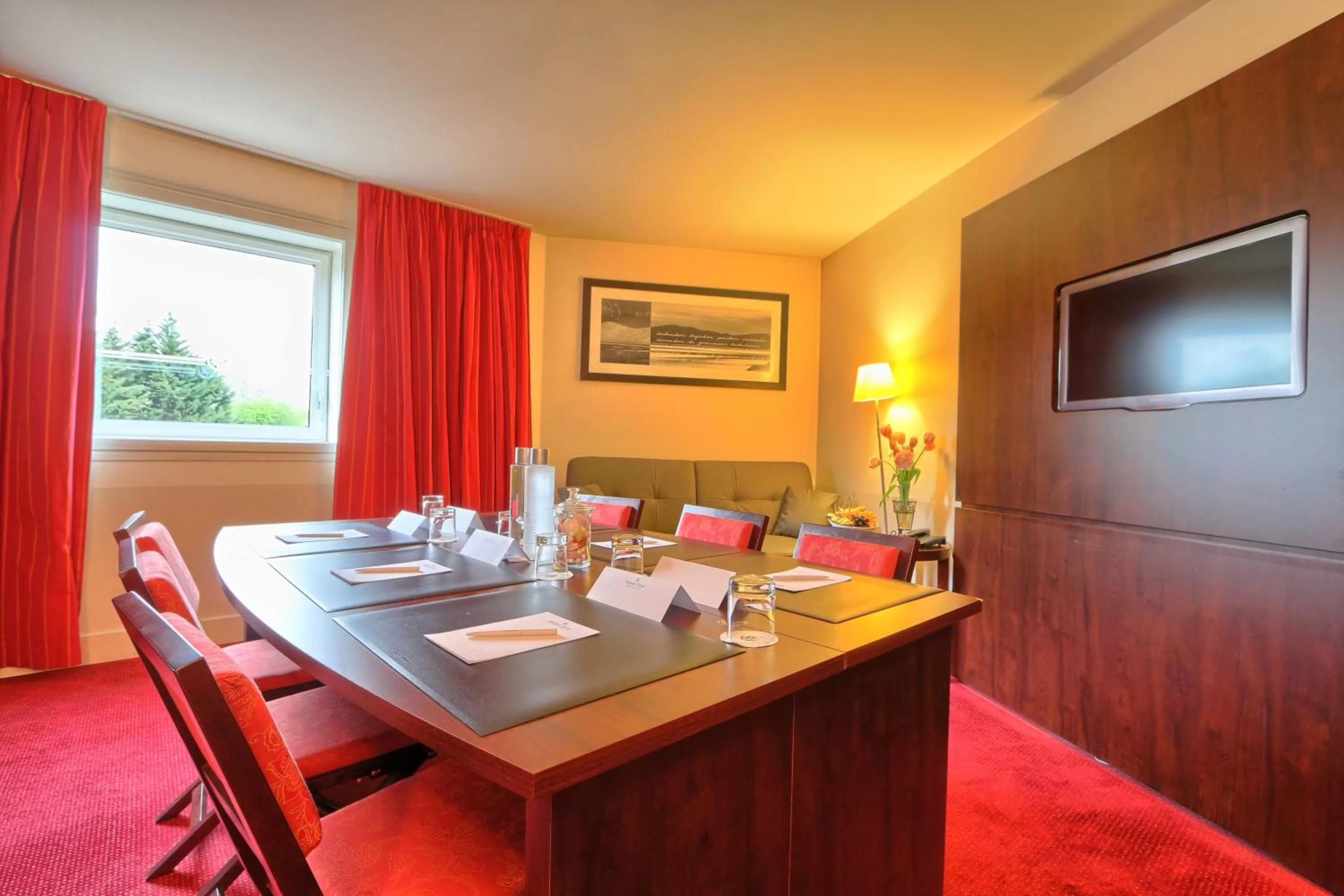 Business facilities in Golden Tulip CDG Airport Roissy