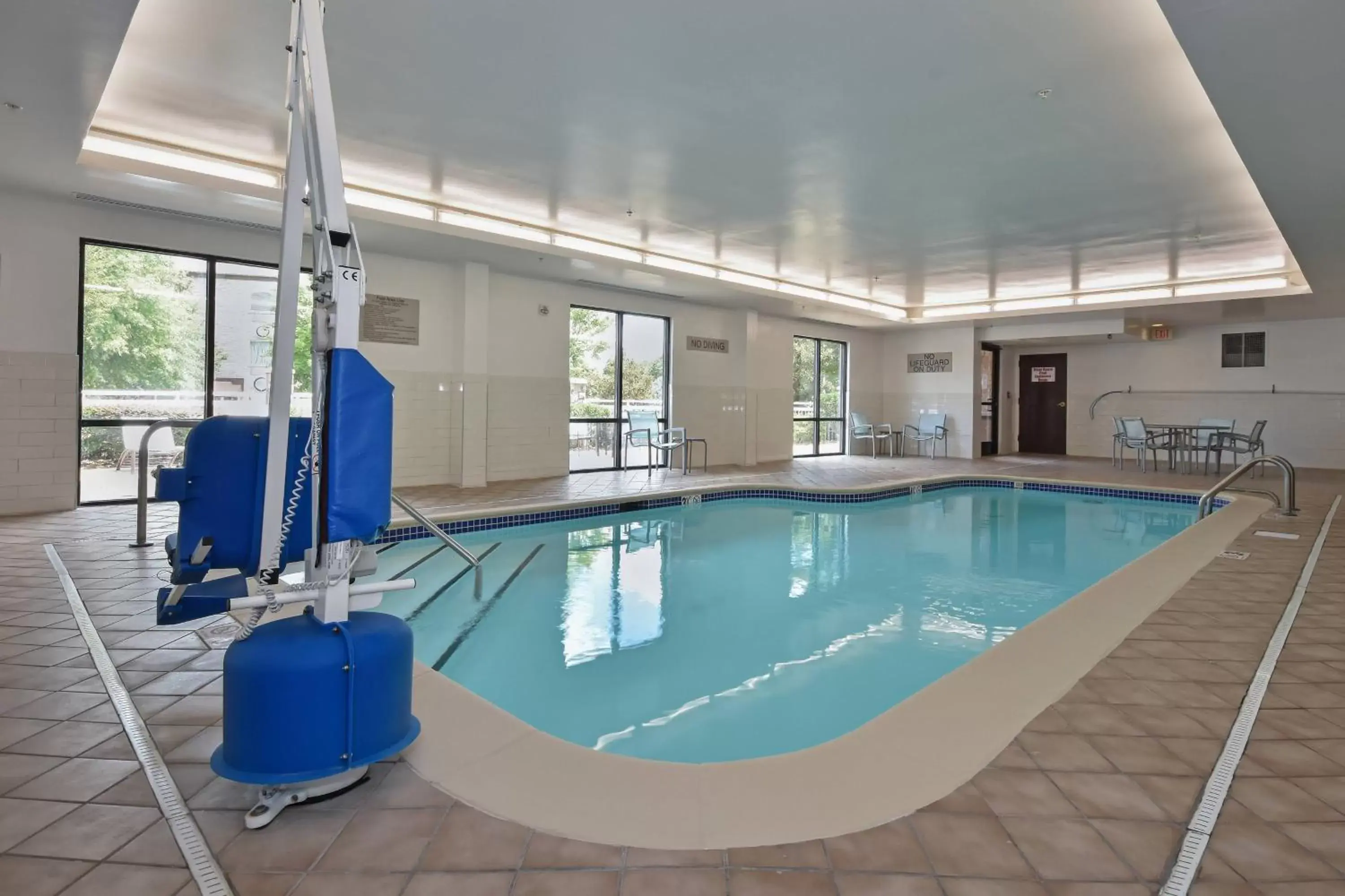 Swimming Pool in SpringHill Suites by Marriott Charlotte / Concord Mills Speedway