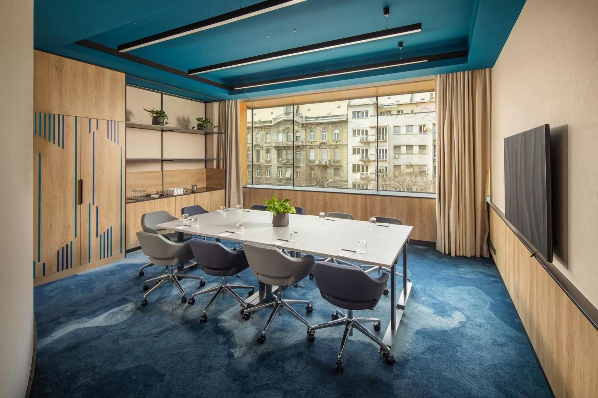 Meeting/conference room in Crowne Plaza Budapest by IHG