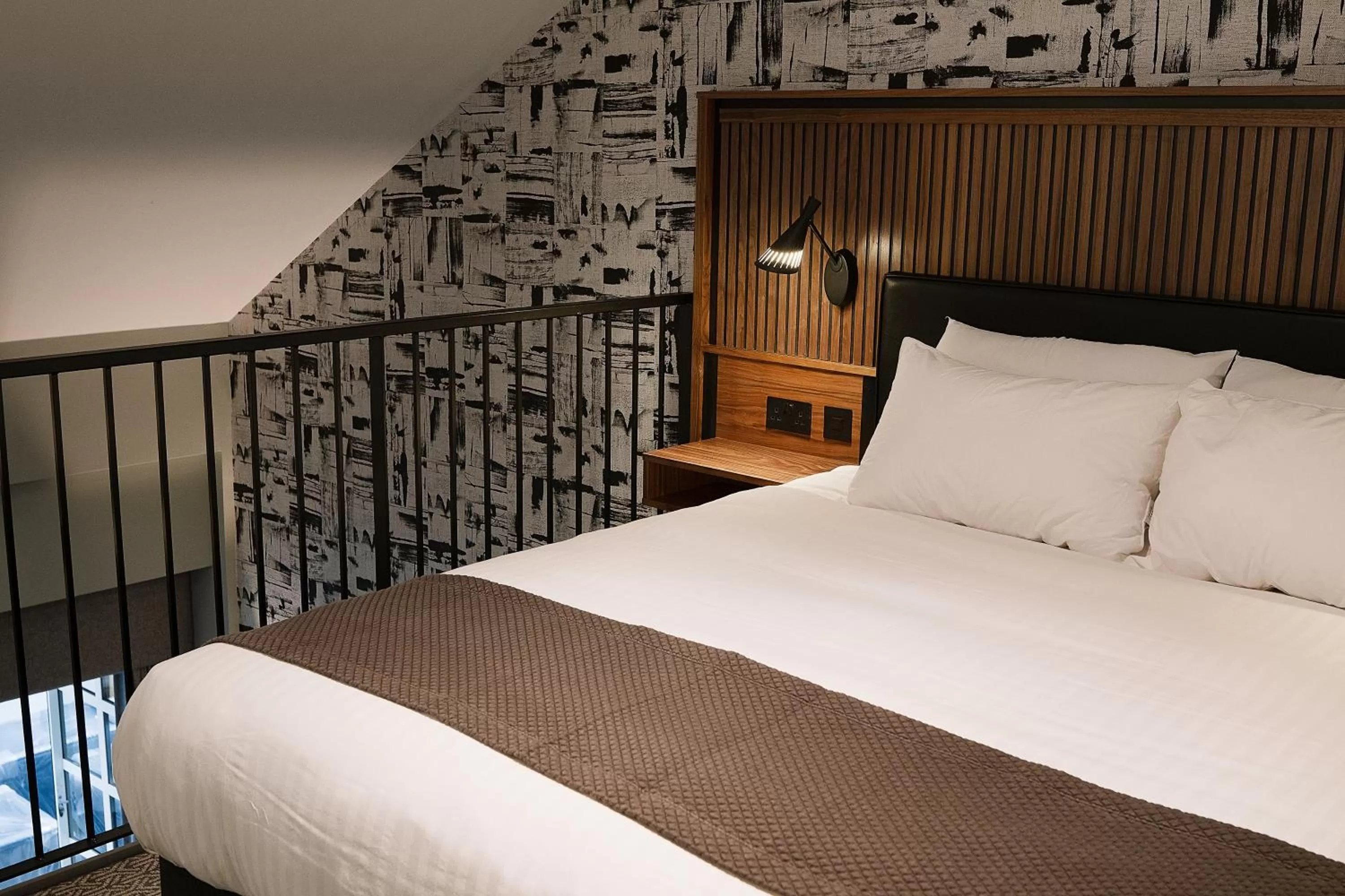 Bed in Telegraph Hotel - Coventry