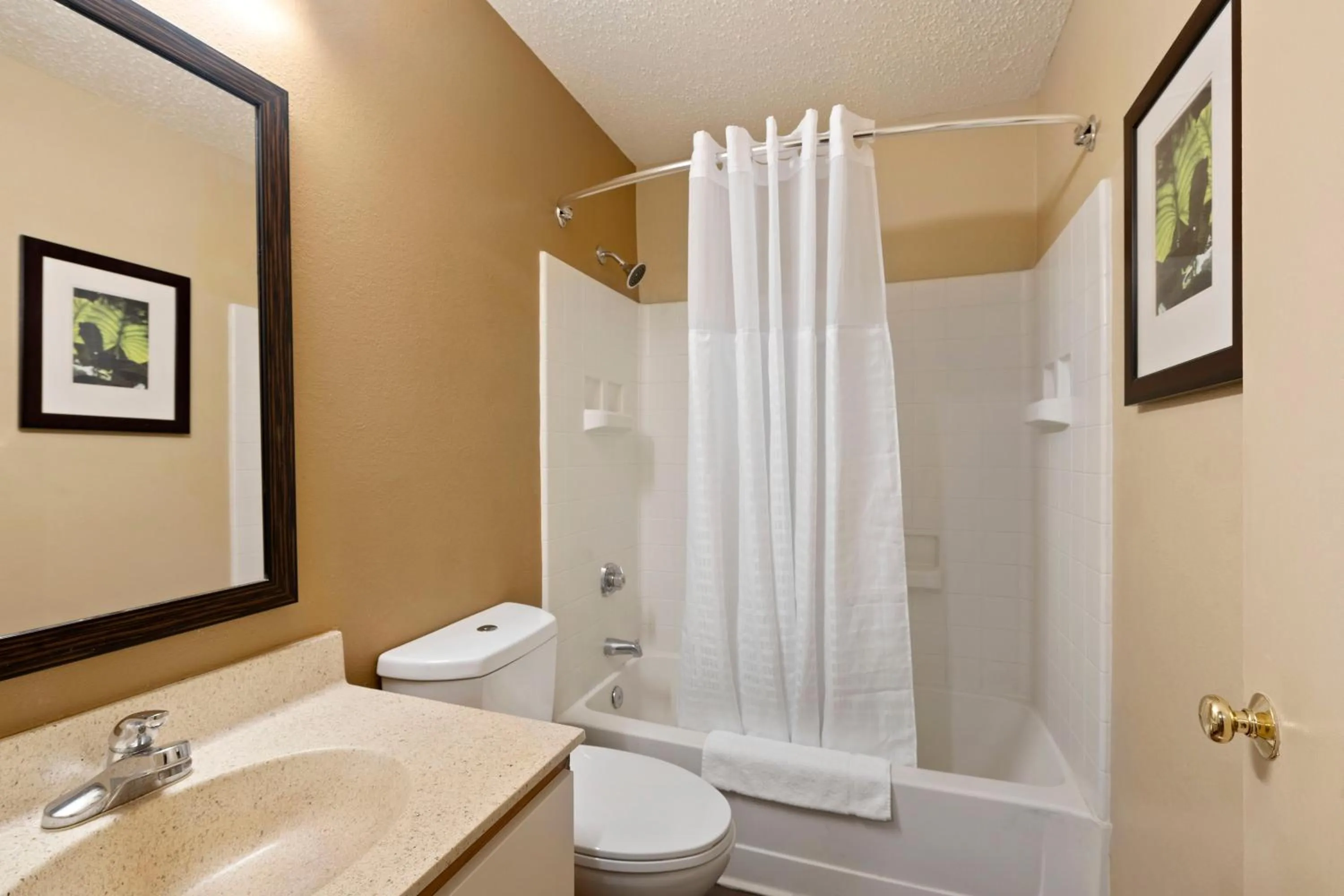 Bathroom in Studio 6 Suites Charlotte, NC - Tyvola Rd-Executive Park
