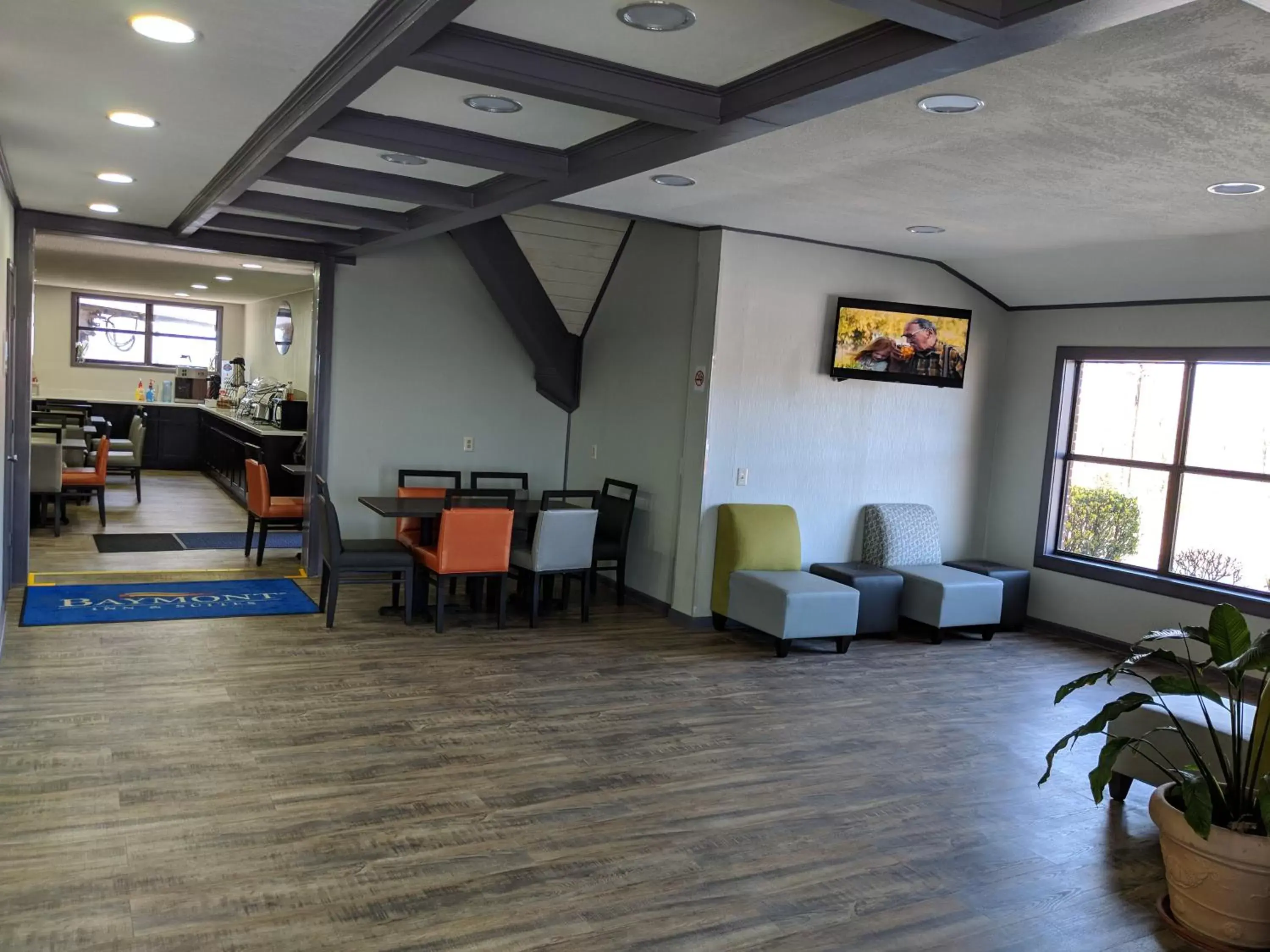 Lobby or reception in Baymont by Wyndham Cookeville Lobby or reception in Baymont by Wyndham Cookeville