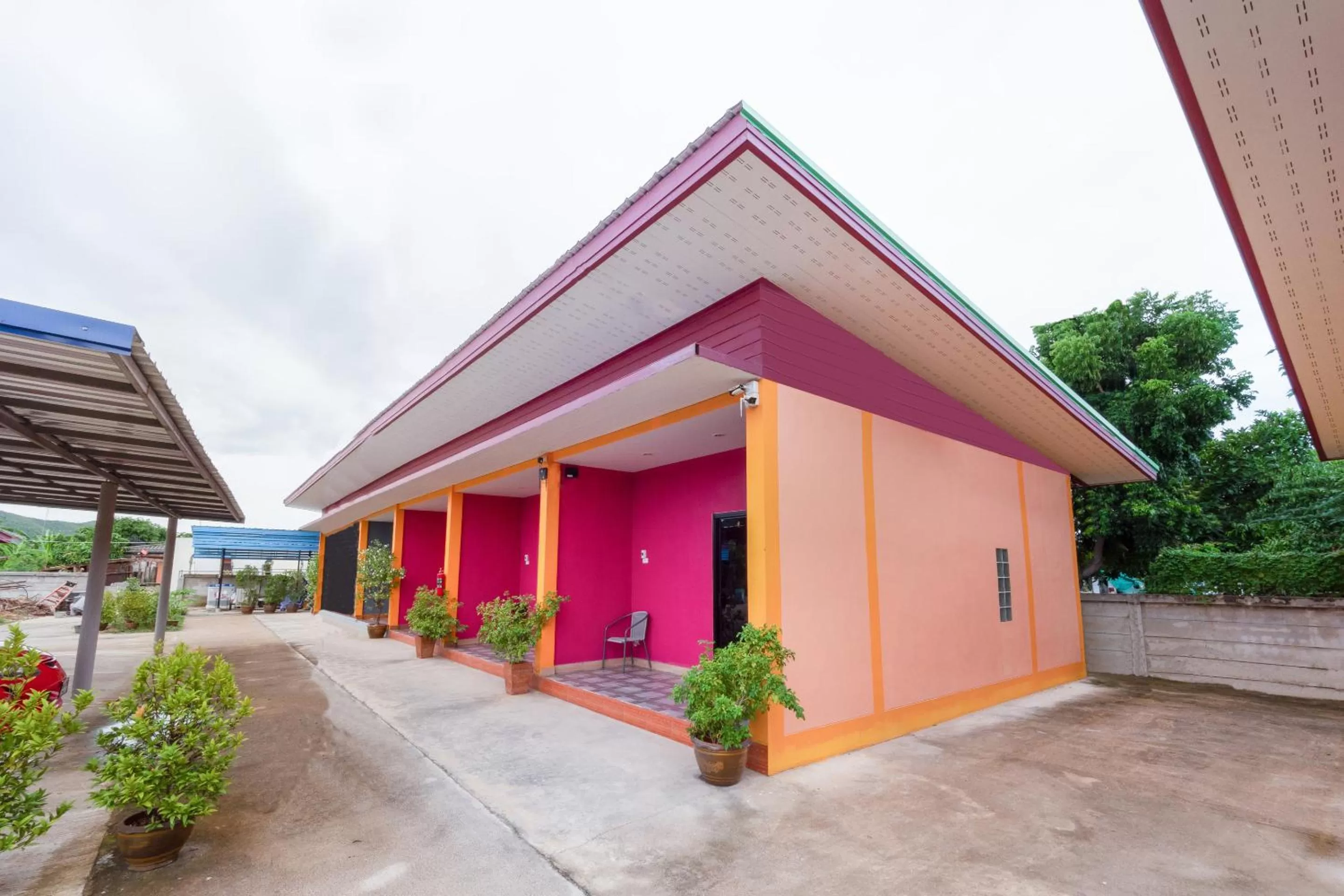 Facade/entrance, Property Building in OYO 1044 Vassana Resort