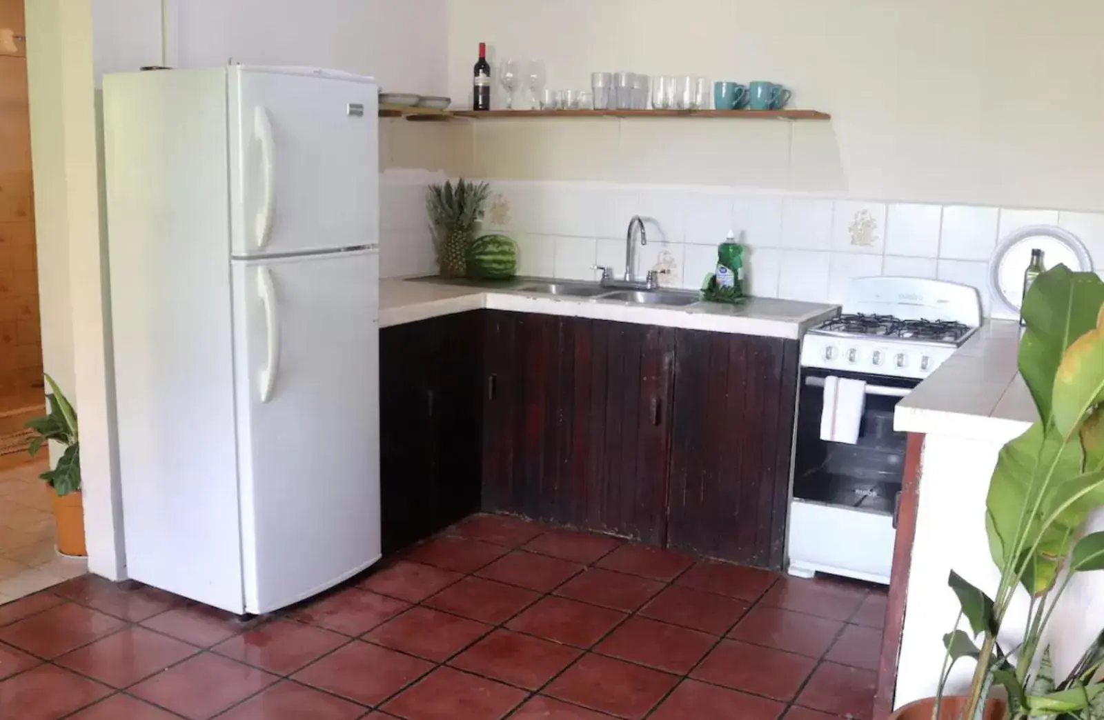 Kitchen/Kitchenette in Casa G - Manuel Antonio oceanview hotel