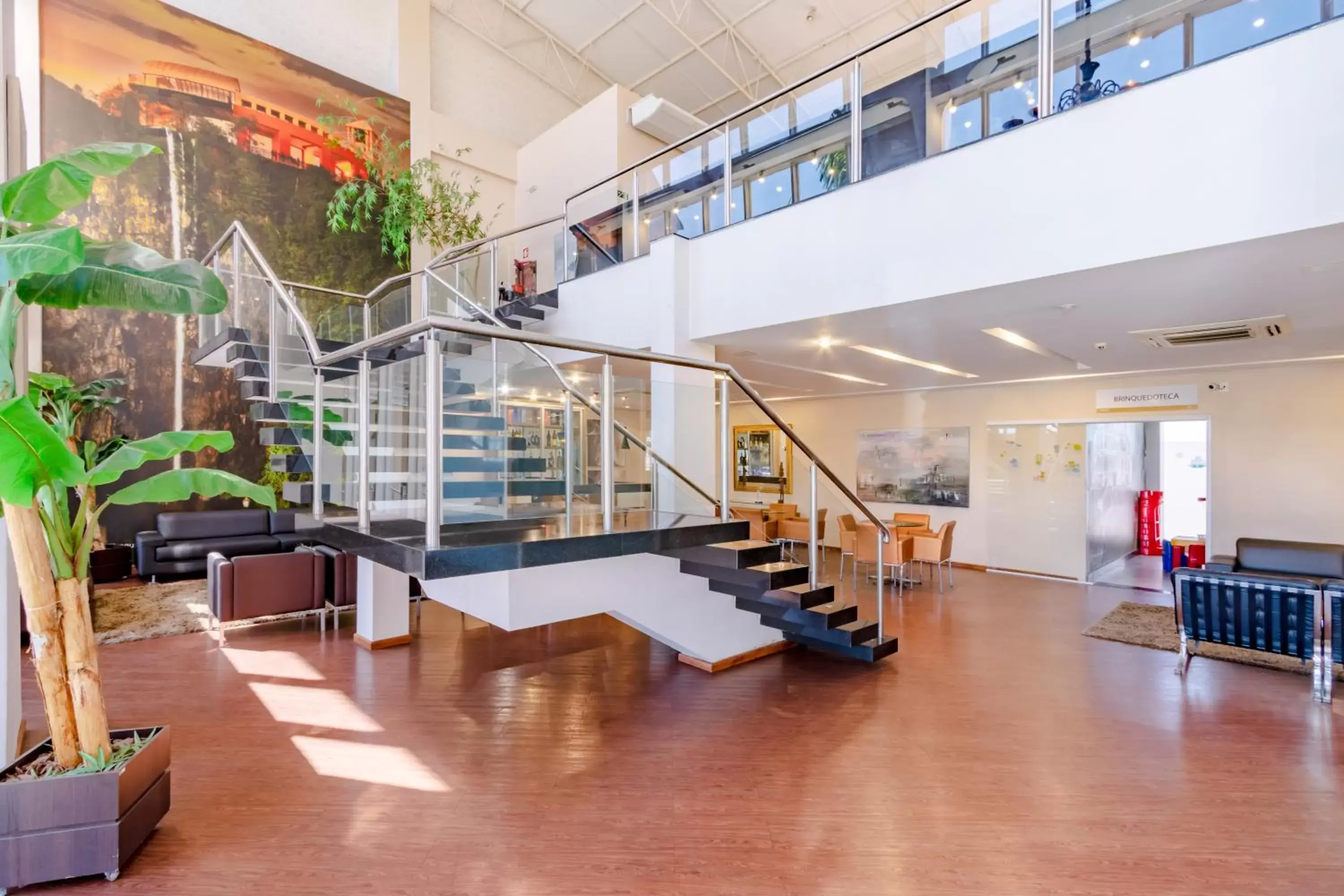 Lobby or reception, Fitness Center/Facilities in Bristol Portal do Iguaçu Curitiba Aeroporto