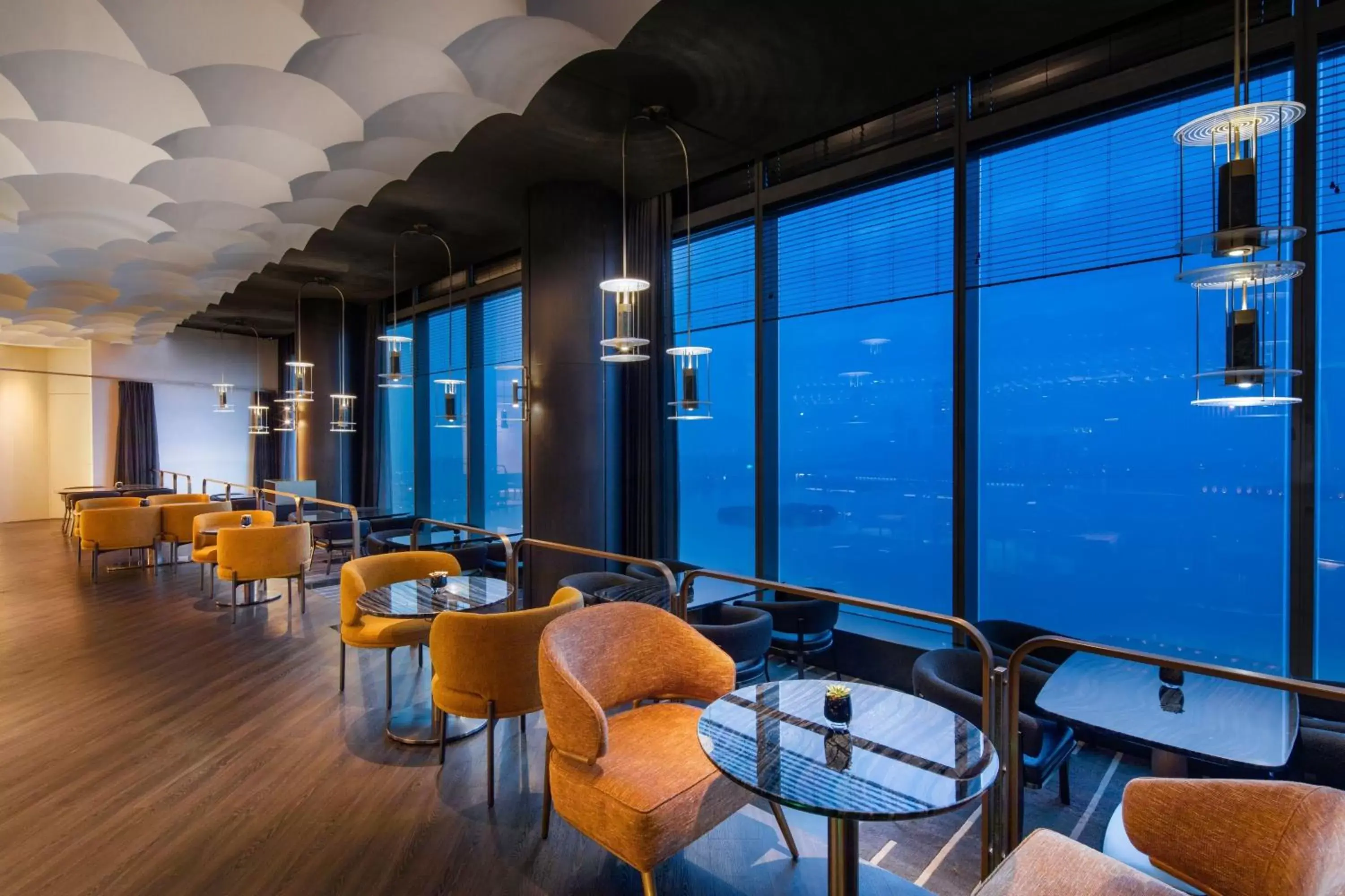 Restaurant/places to eat, Lounge/Bar in W Suzhou