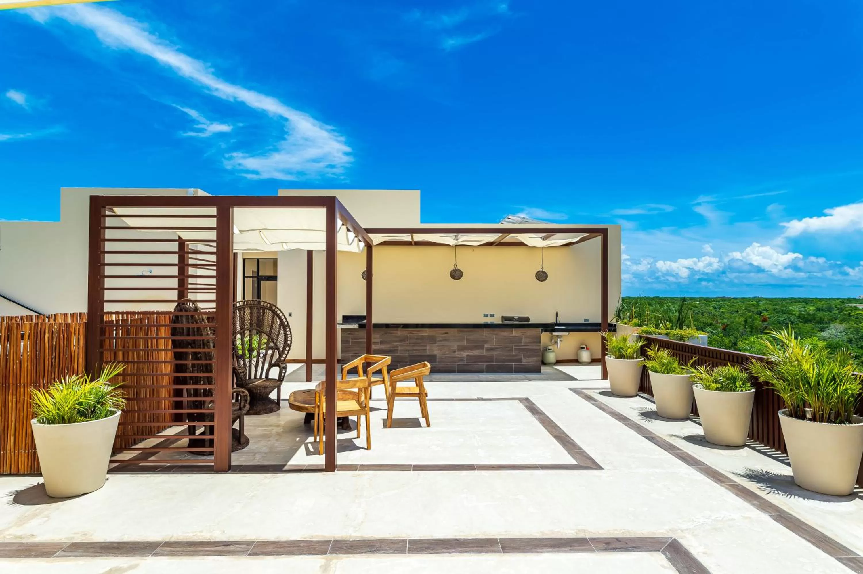 Area and facilities in Pre Opening! Solemn Luxury Condos by Spot Rentals