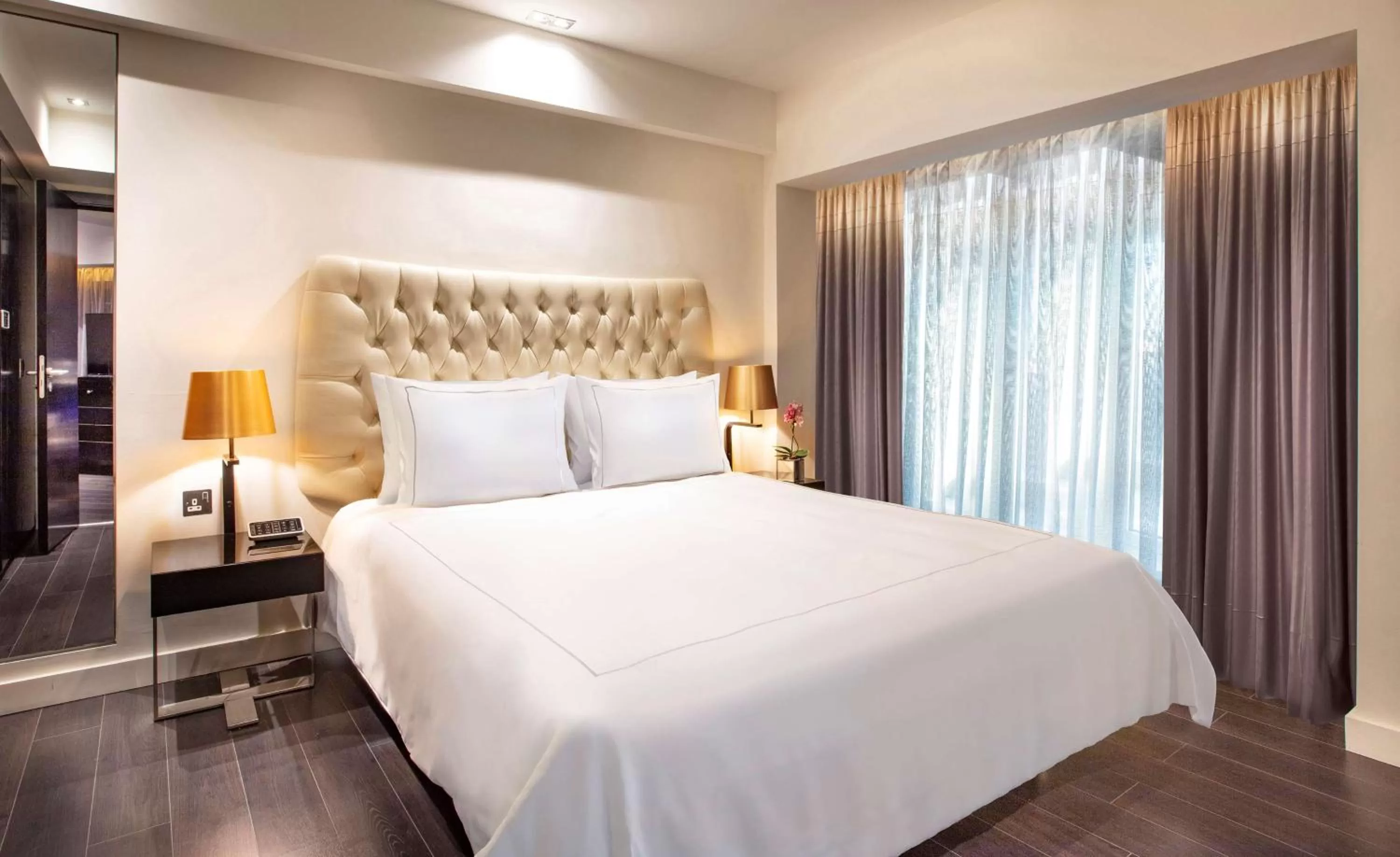 One-Bedroom Suite with Kitchenette  in Park Plaza London Riverbank