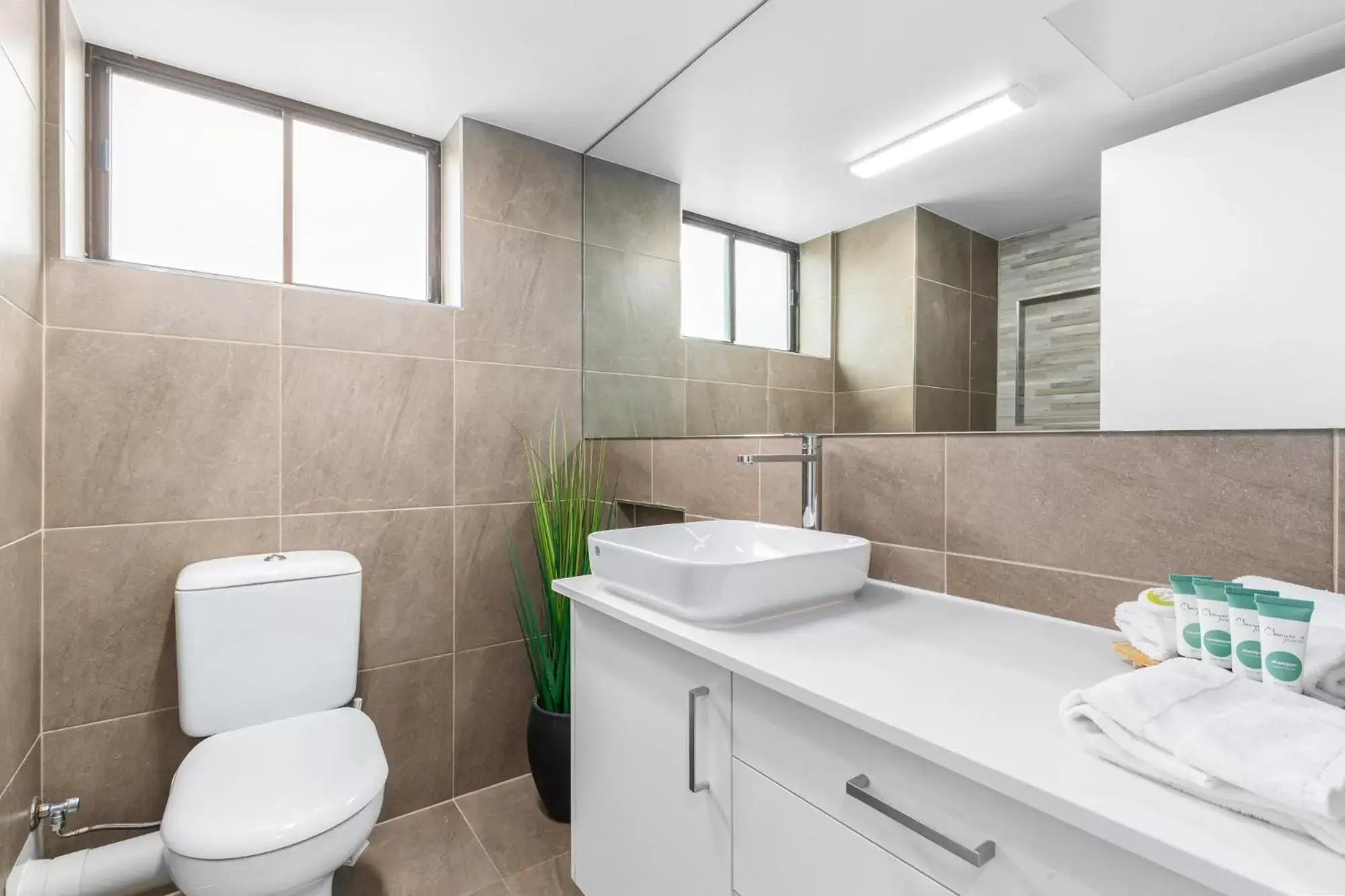 Bayview Tower Bayview Tower