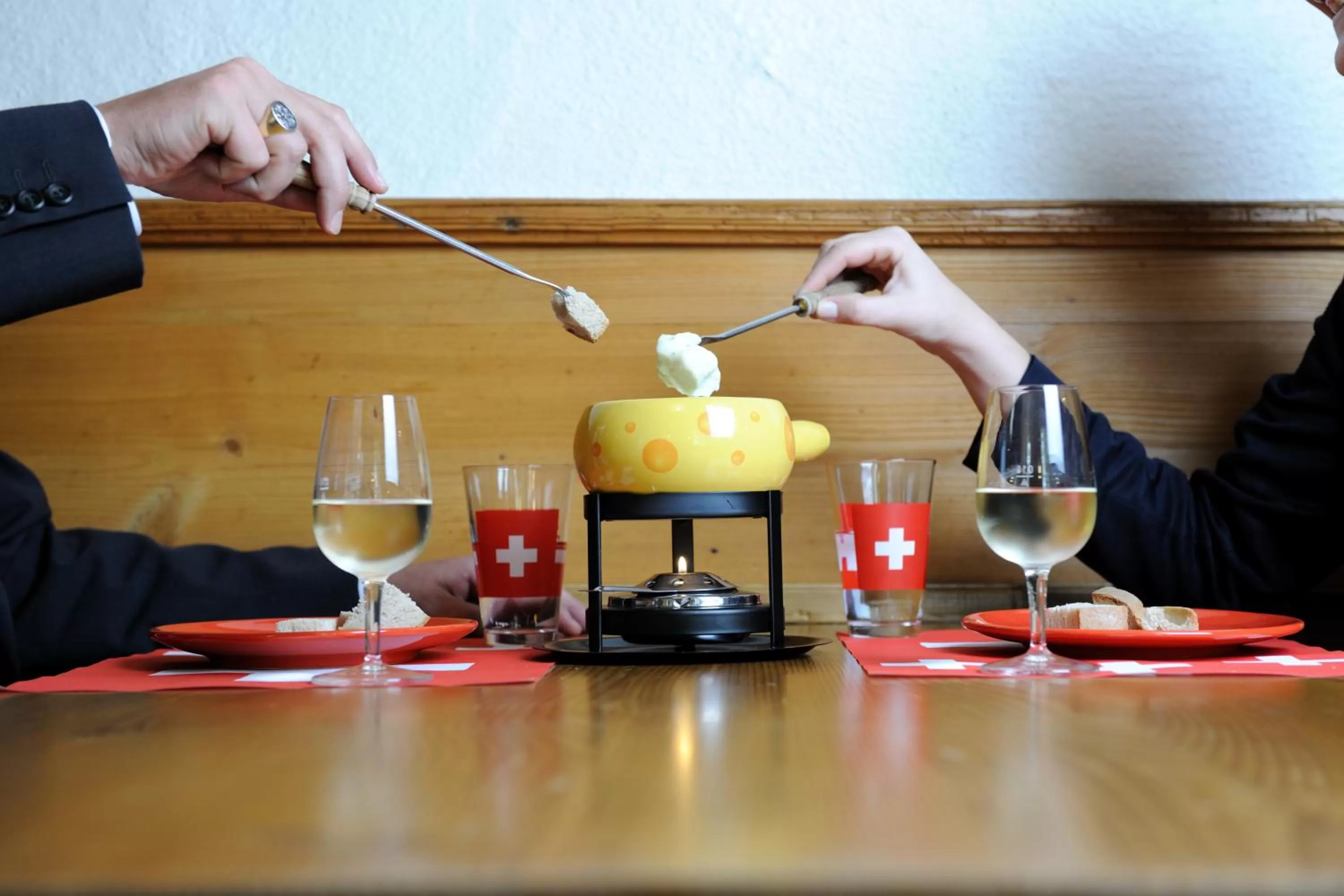 Restaurant/places to eat in SEELANDHOTEL Weisses Kreuz