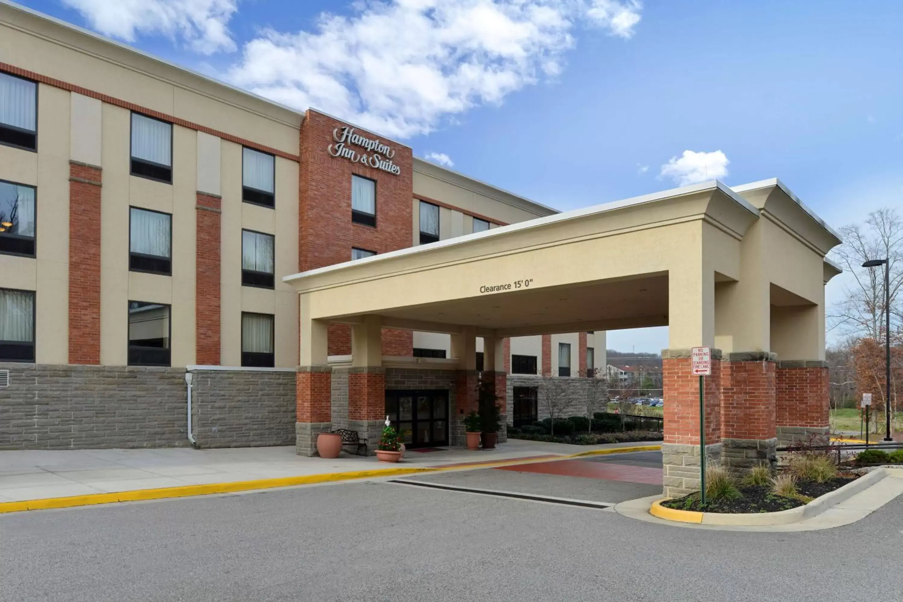 Property Building in Hampton Inn & Suites Fort Belvoir Alexandria South