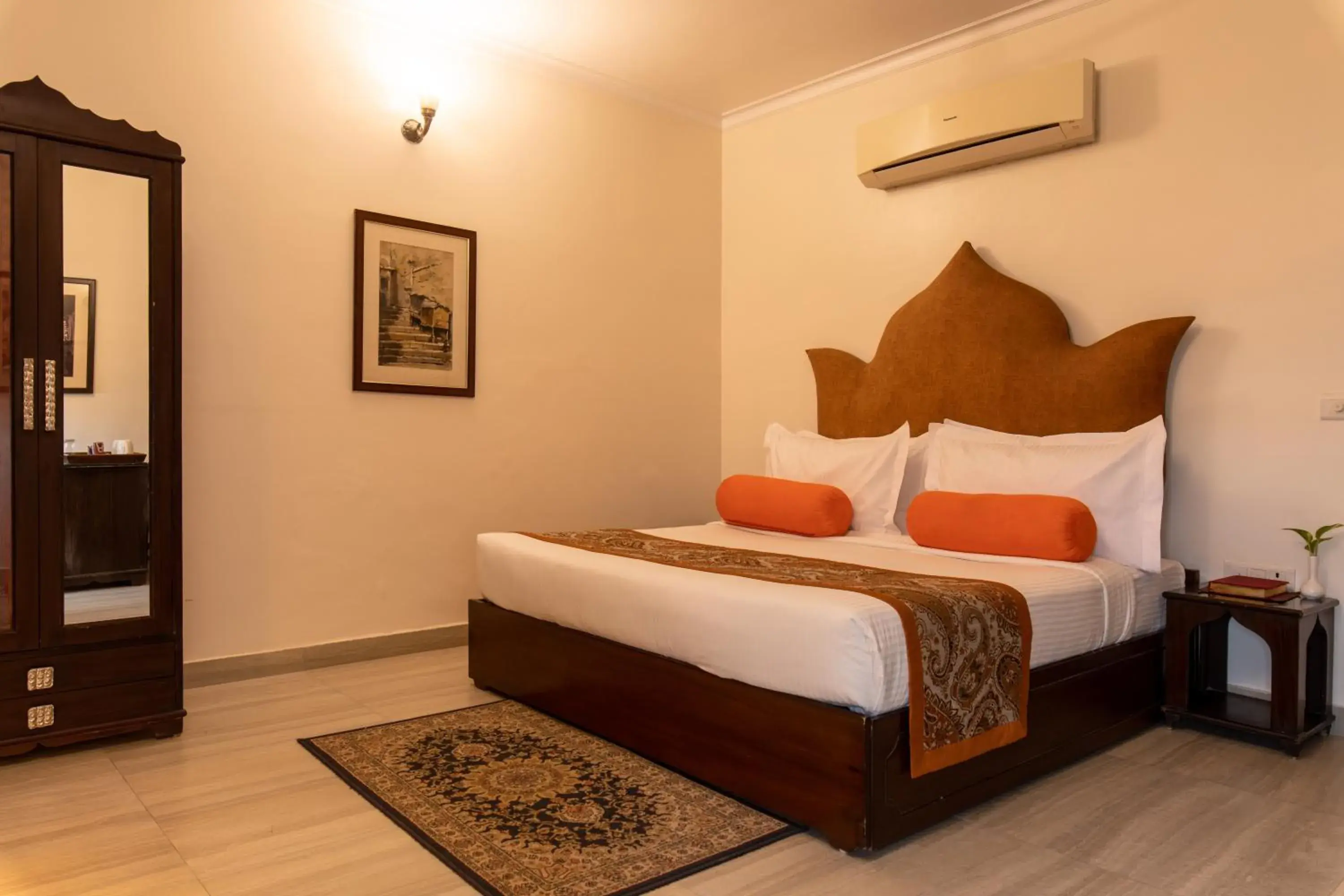 Bed in Suryauday Haveli - An Amritara Resort