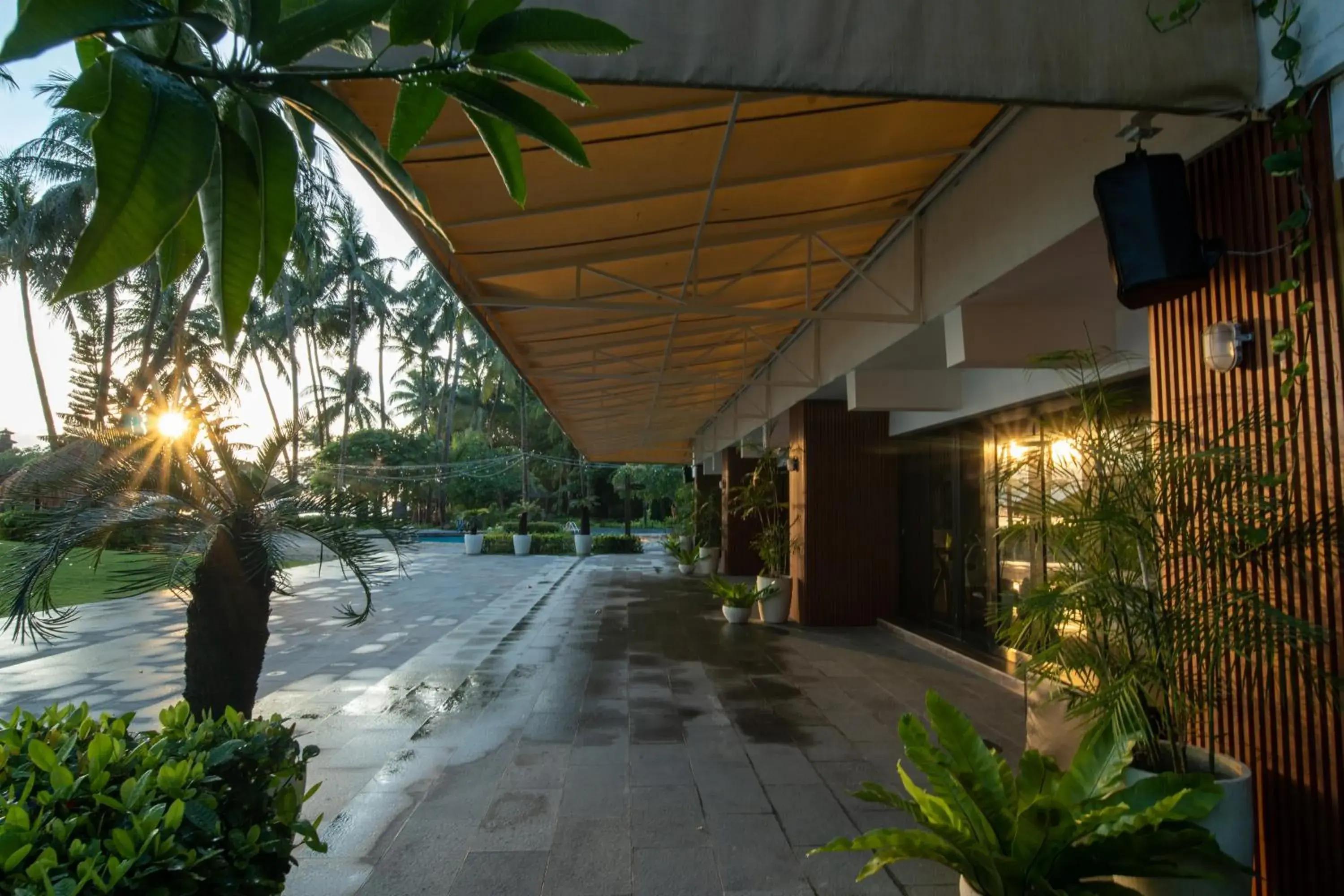 Restaurant/places to eat in Turi Beach Resort