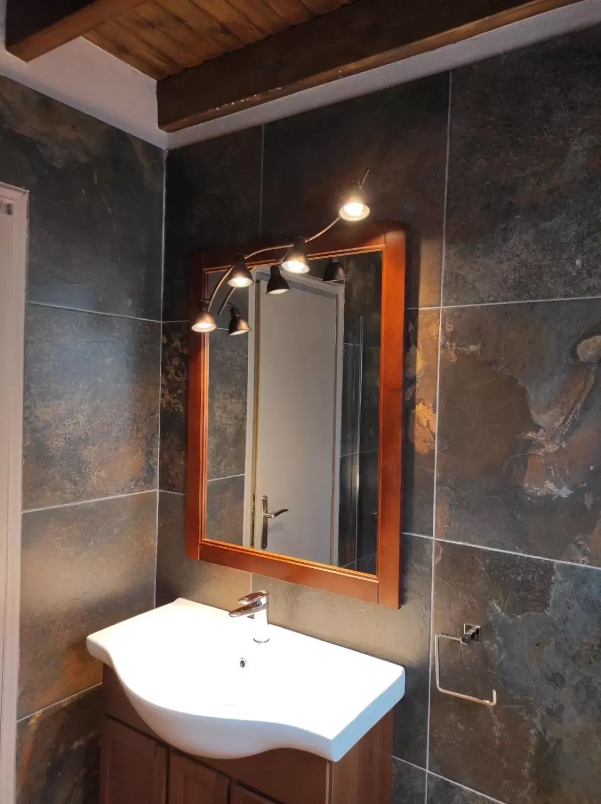 Bathroom in Tagli Resort & Villas