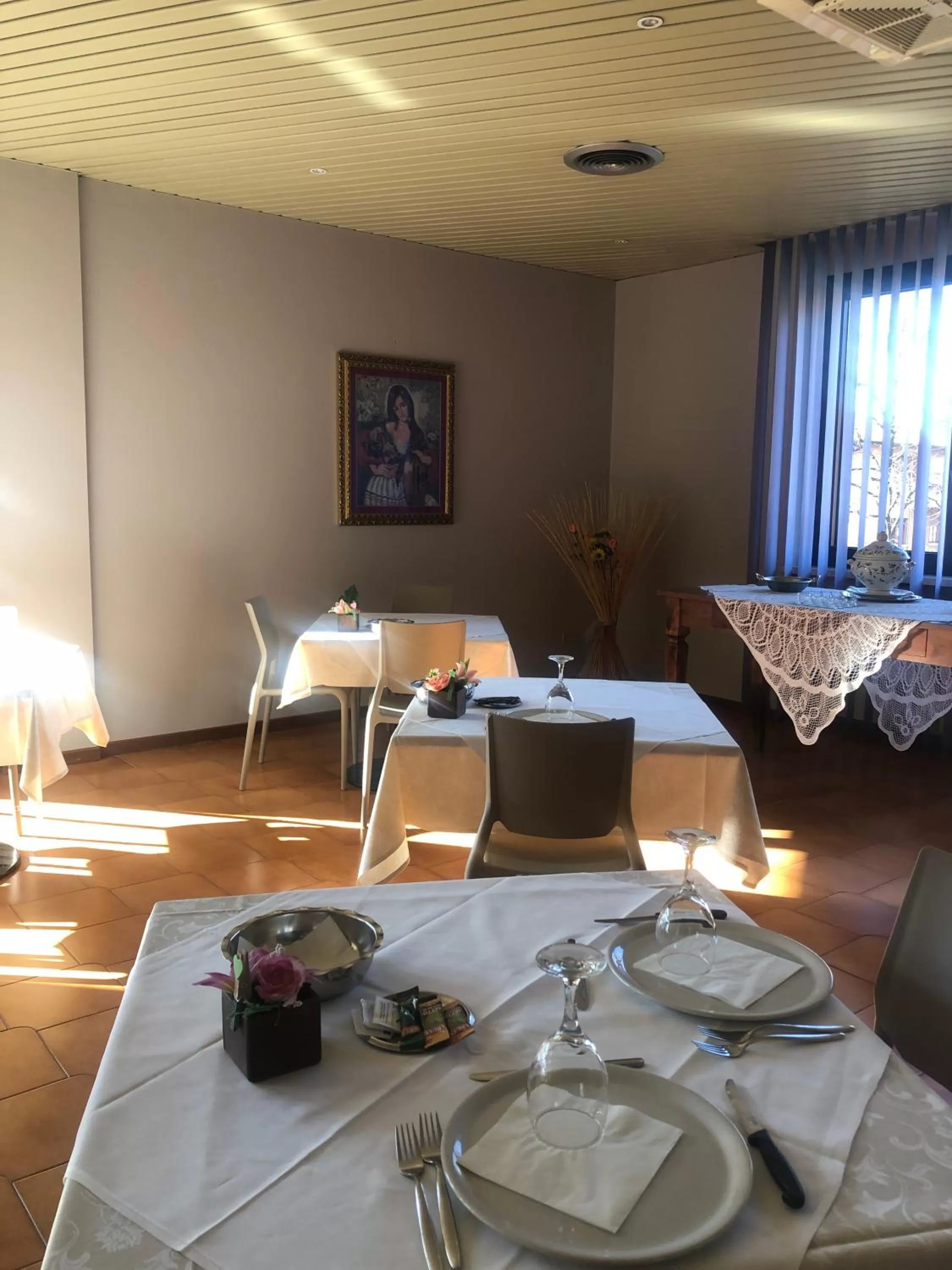 Restaurant/Places to Eat in Casa dell'Ospite