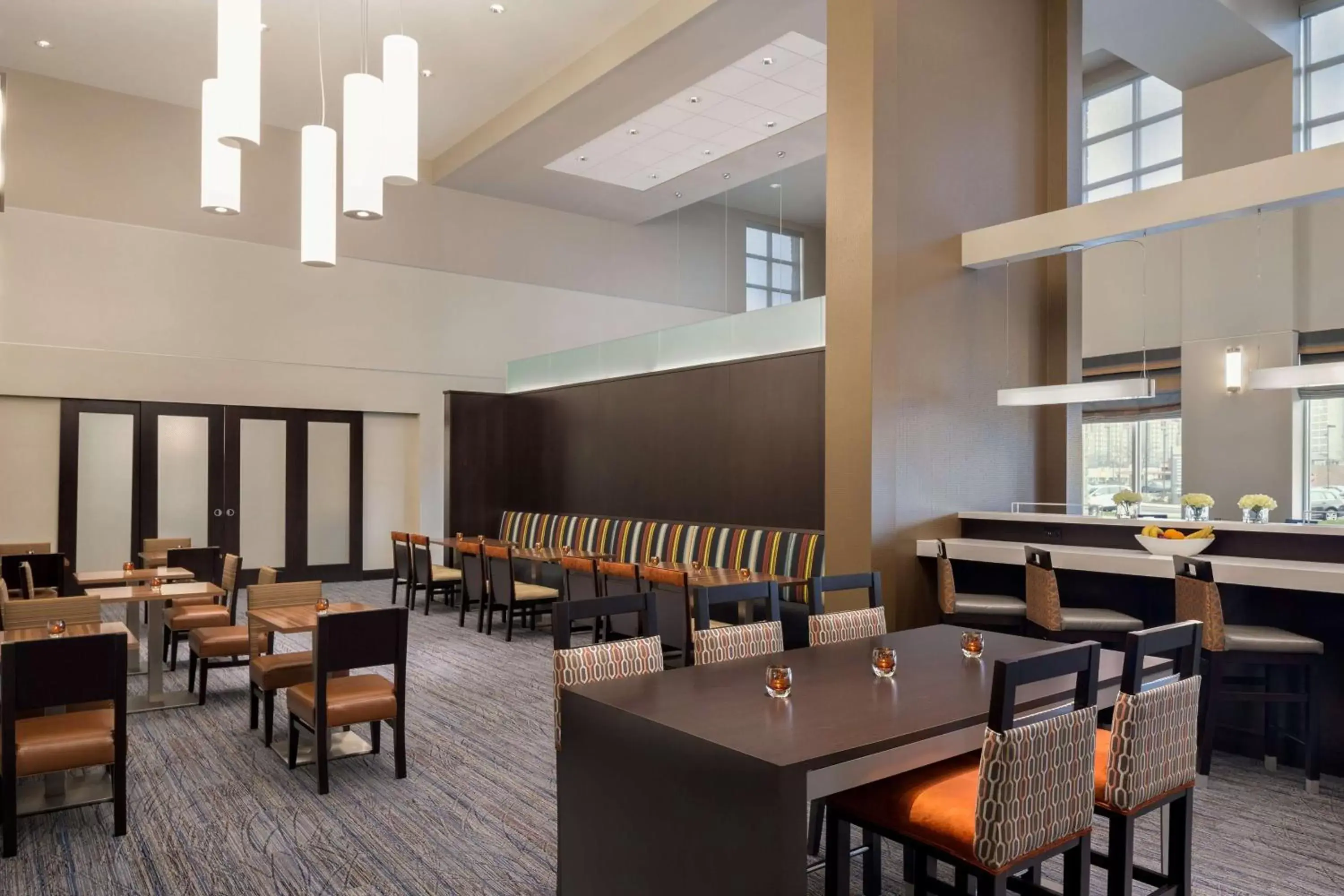 Lobby or reception, Restaurant/Places to Eat in Hampton Inn & Suites Rosemont Chicago O'Hare