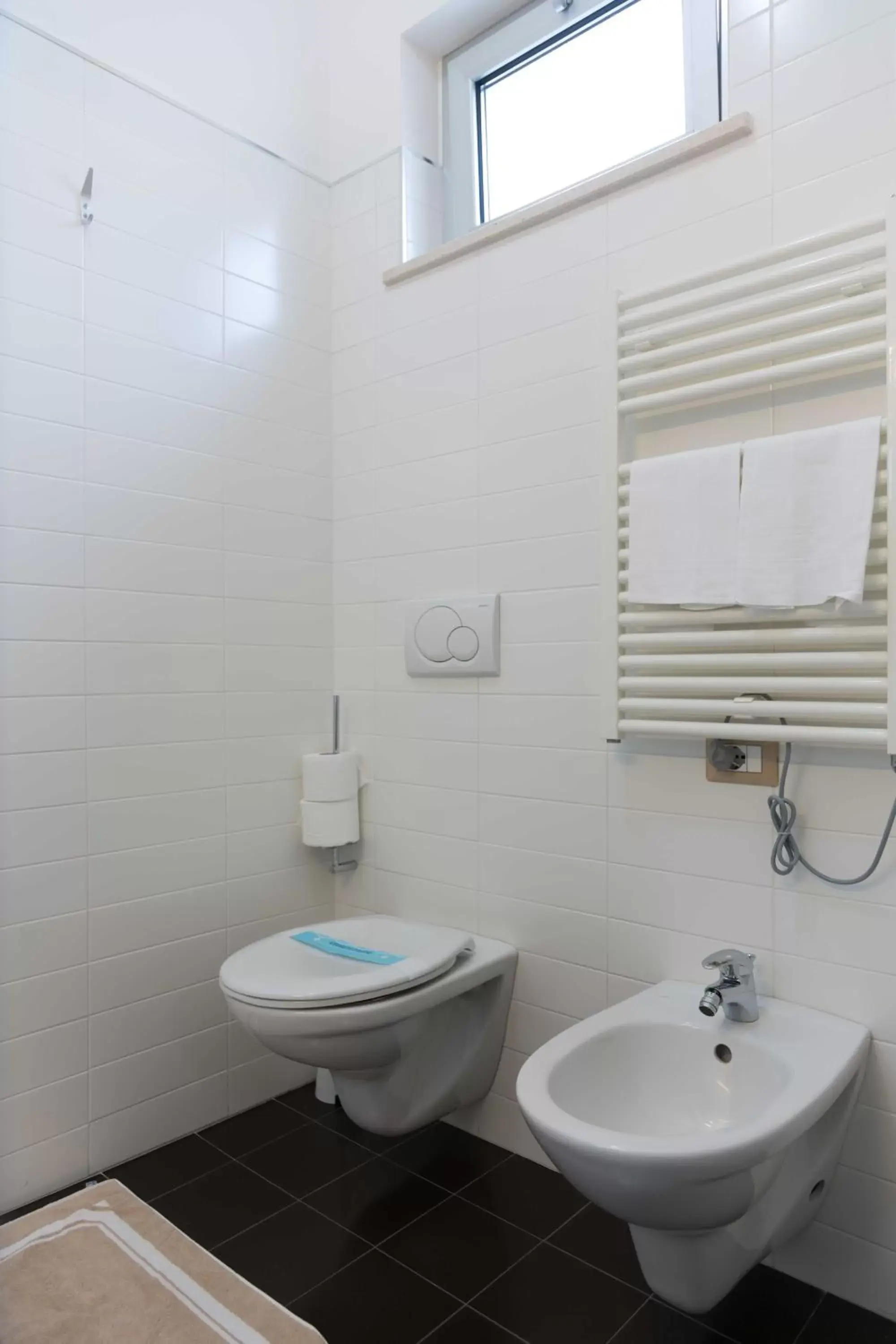Toilet, Bathroom in Hotel Miramare