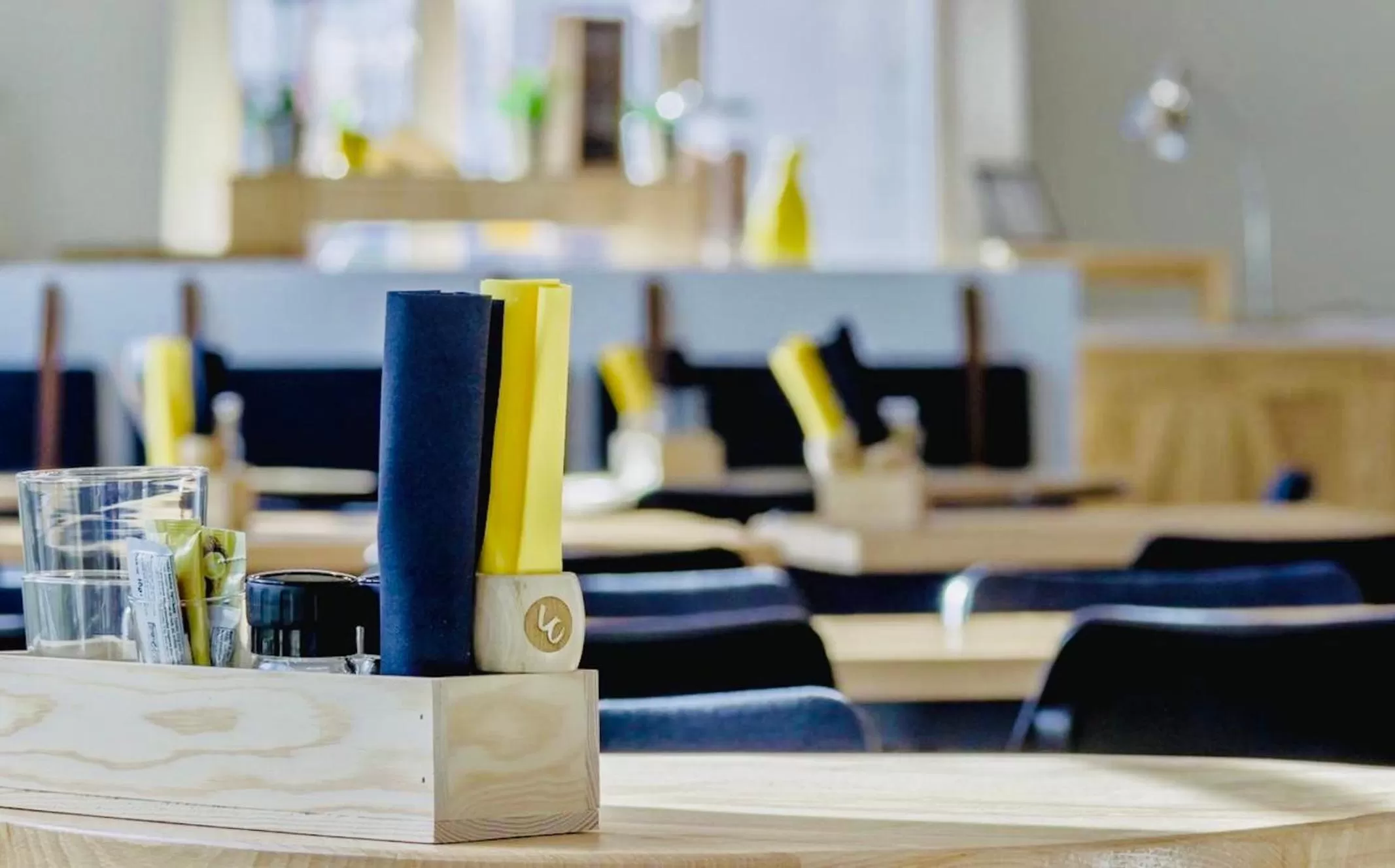 Restaurant/places to eat in ibis Strasbourg Aéroport Le Zénith