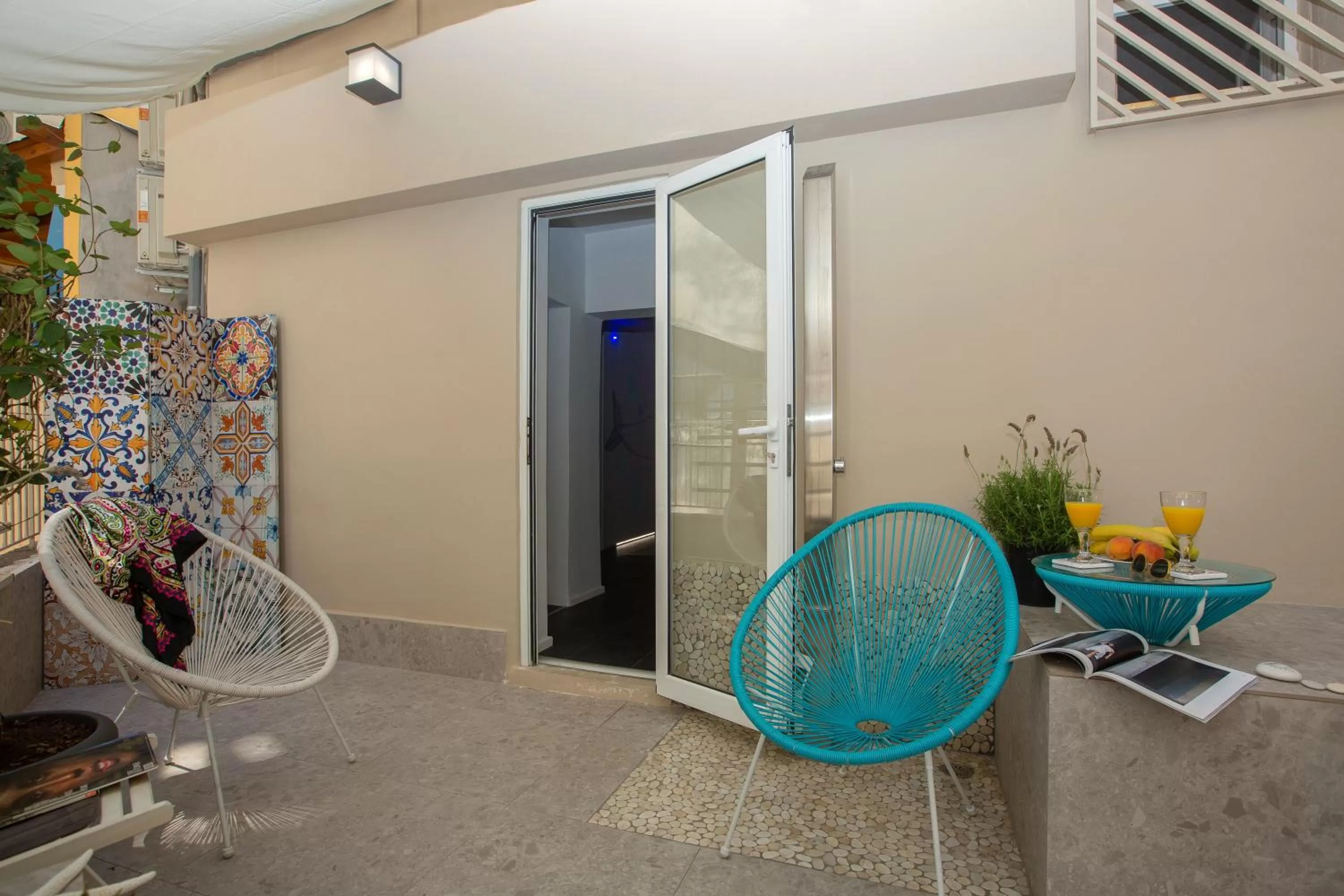 Patio in LOC HOSPITALITY Urban Suites