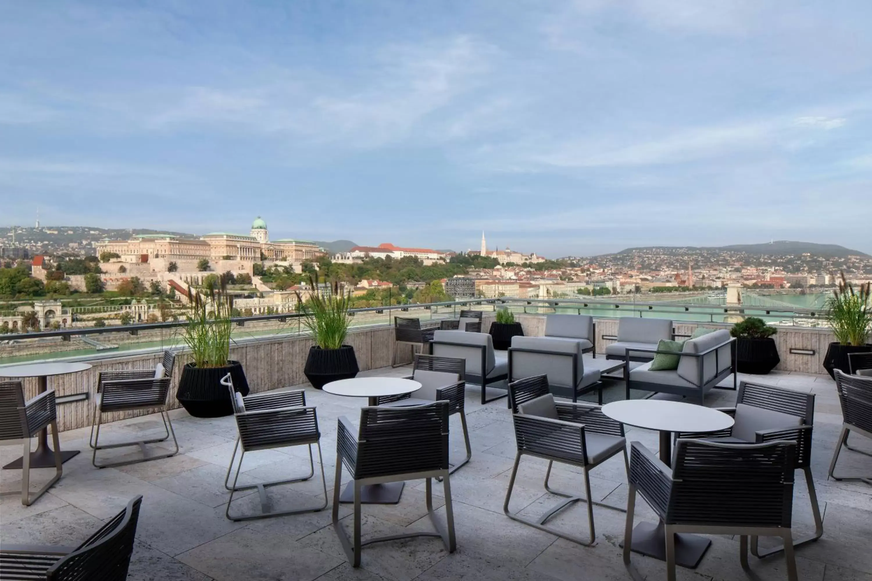 Photo of the whole room in Budapest Marriott Hotel