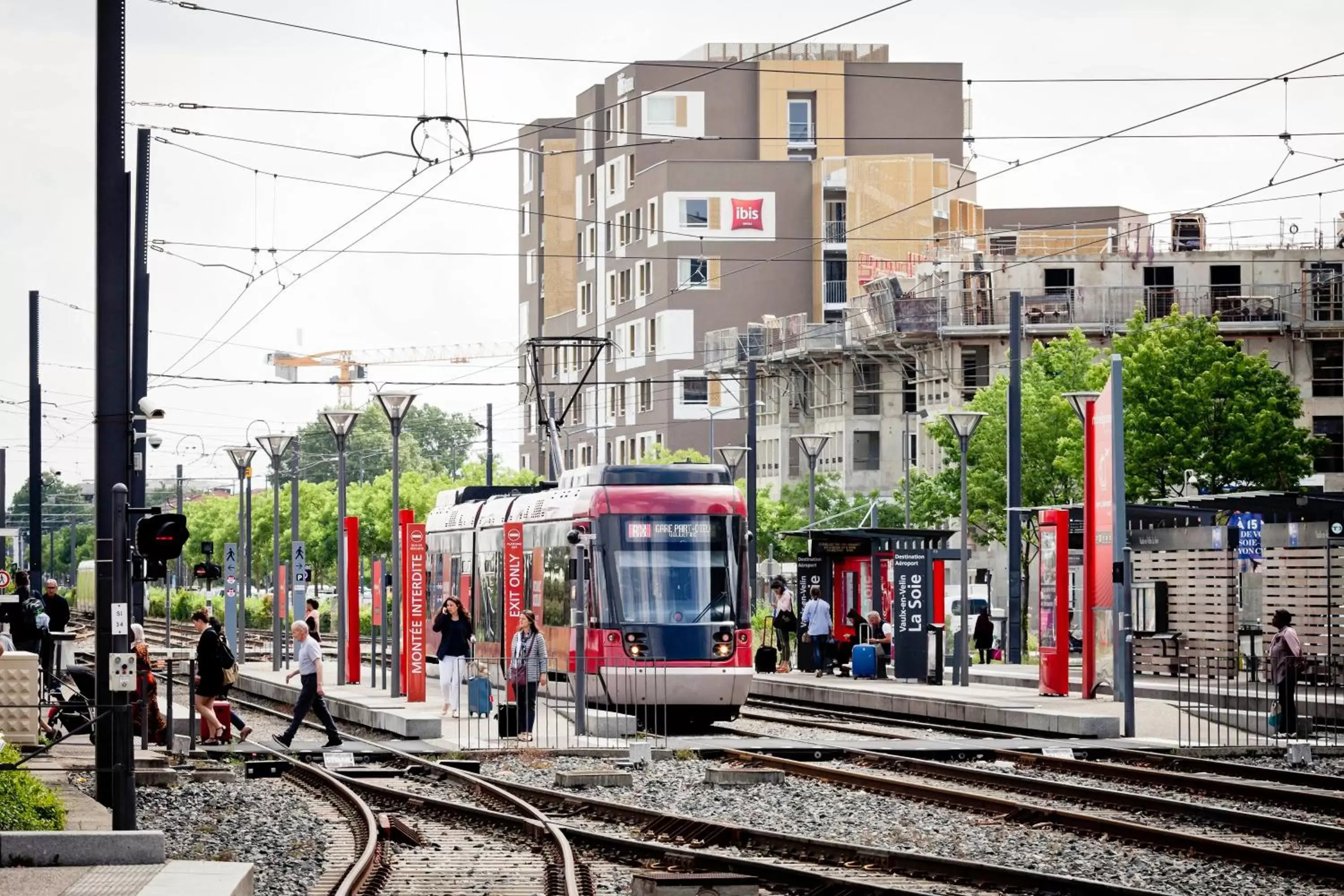 Property building in ibis Lyon Carre De Soie