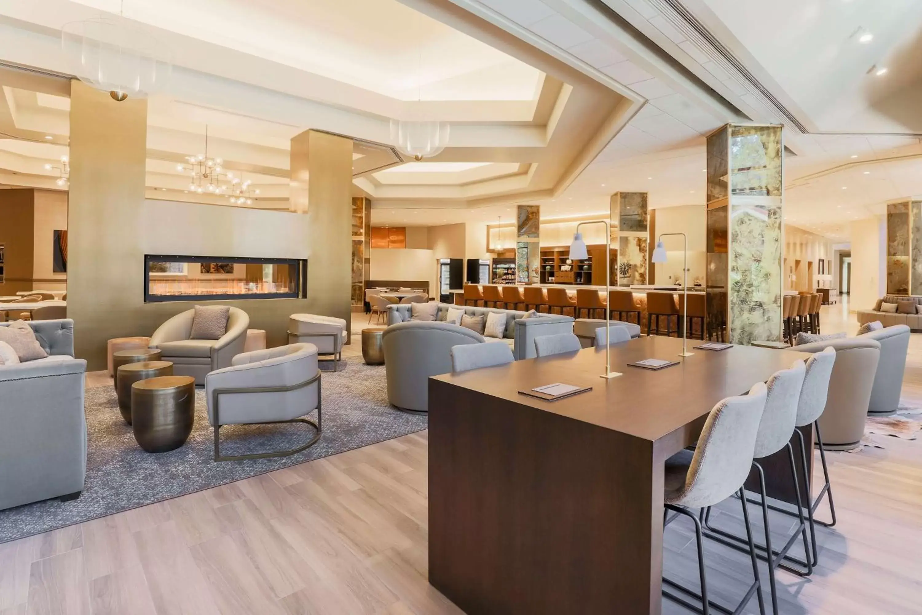 Lounge or bar in Hilton Richardson Dallas, TX Lounge or bar in Hilton Richardson Dallas, TX