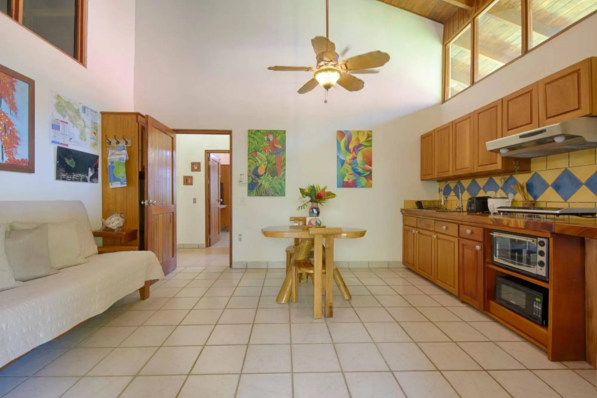 Kitchen/Kitchenette in Casa Sueca Hotel - At the Beach