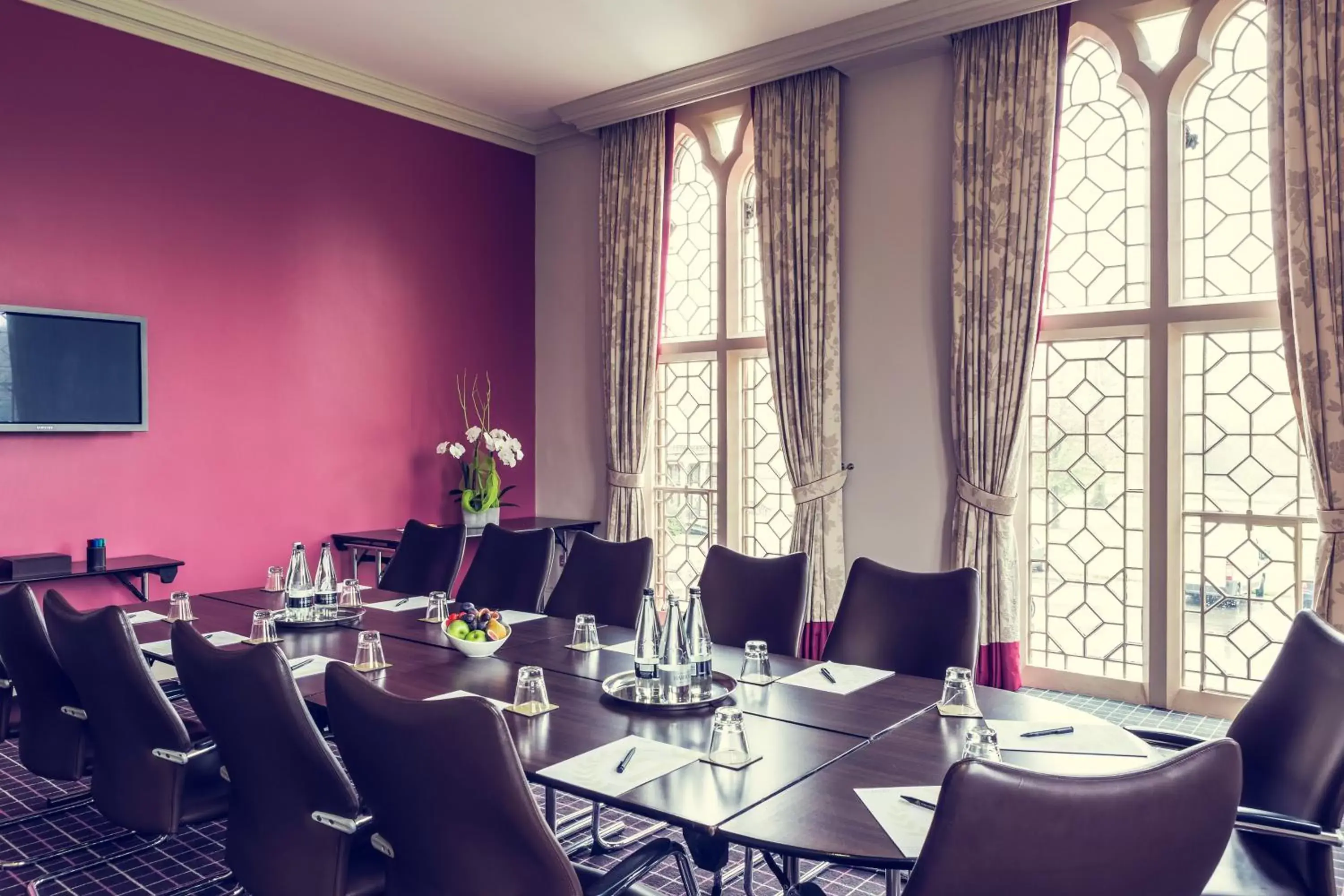 Day, Business Area/Conference Room in Mercure Warwickshire Walton Hall Hotel & Spa