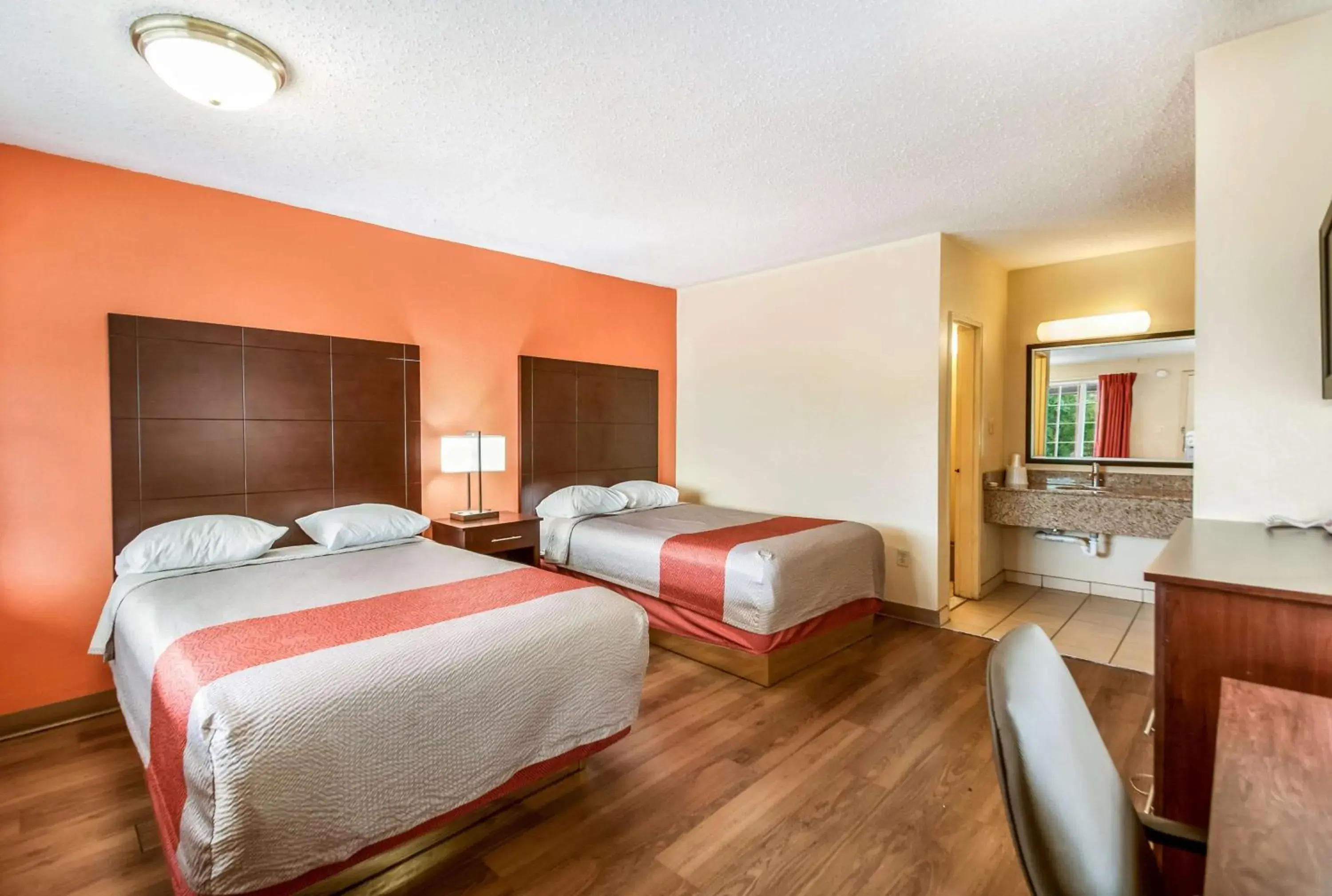 TV and multimedia, Bed in Motel 6-Washington, DC - Convention Center TV and multimedia, Bed in Motel 6-Washington, DC - Convention Center