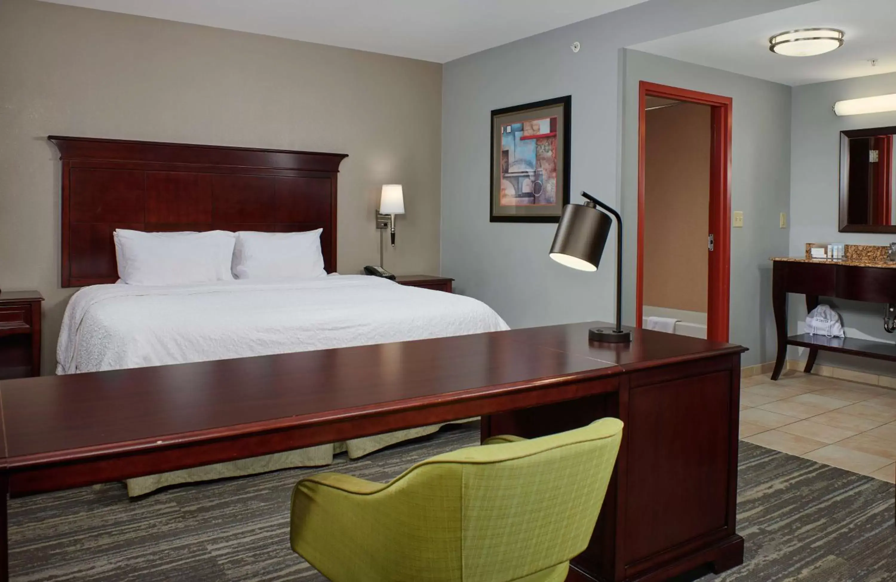 Bedroom, Bed in Hampton Inn & Suites Denver/Highlands Ranch