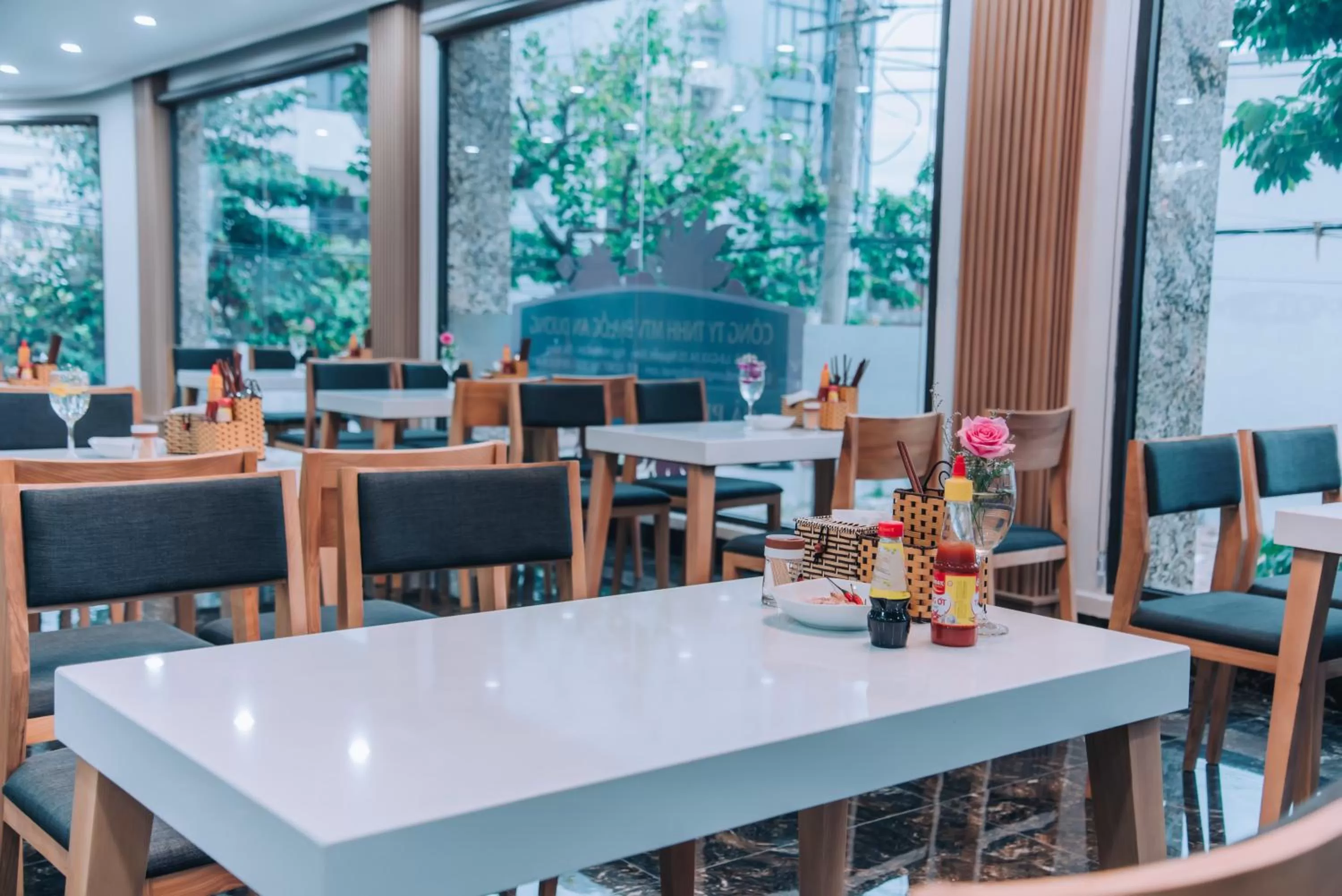 Restaurant/places to eat in Shoho Hotel Nha Trang