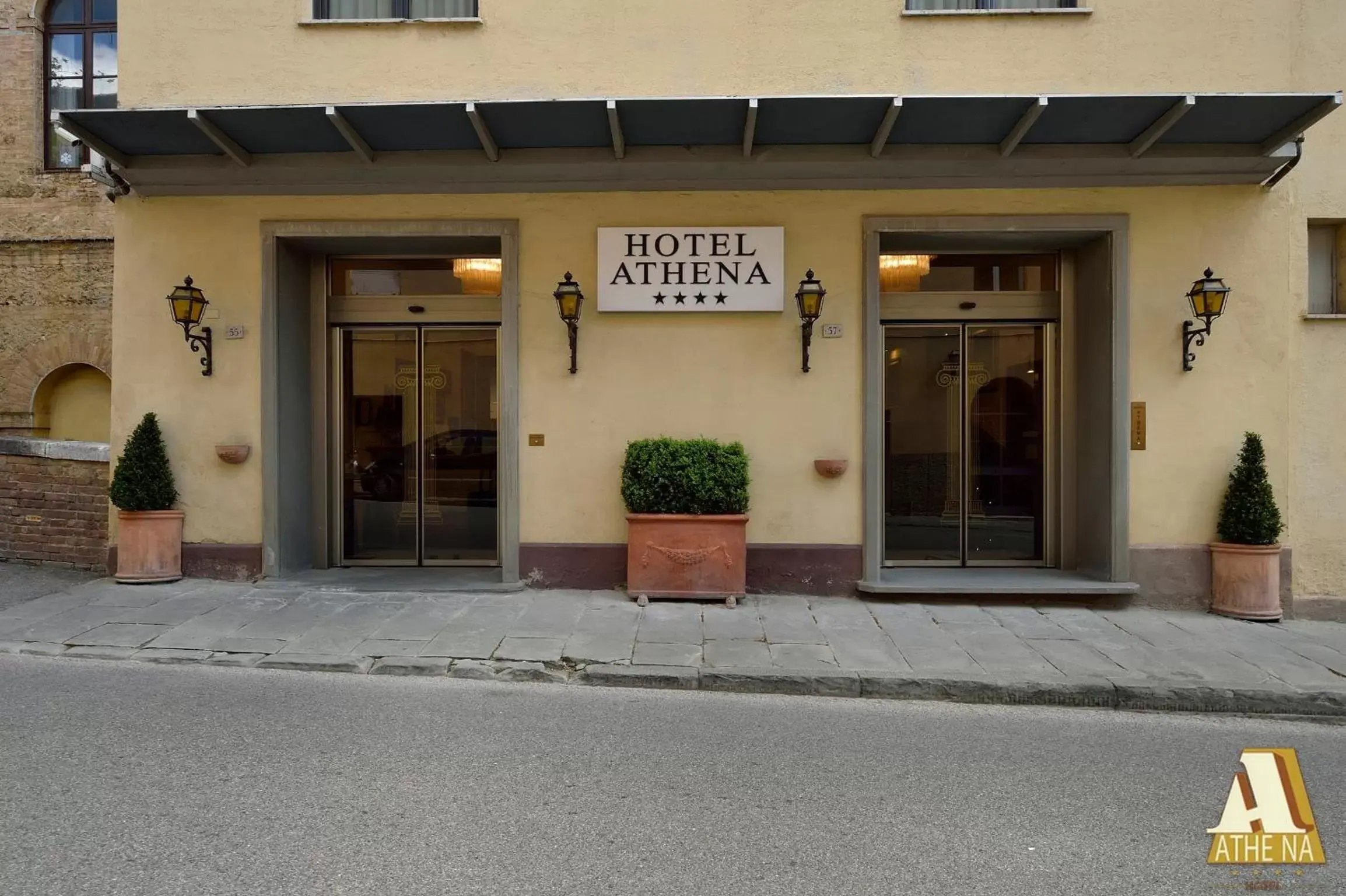 Facade/entrance in Hotel Athena