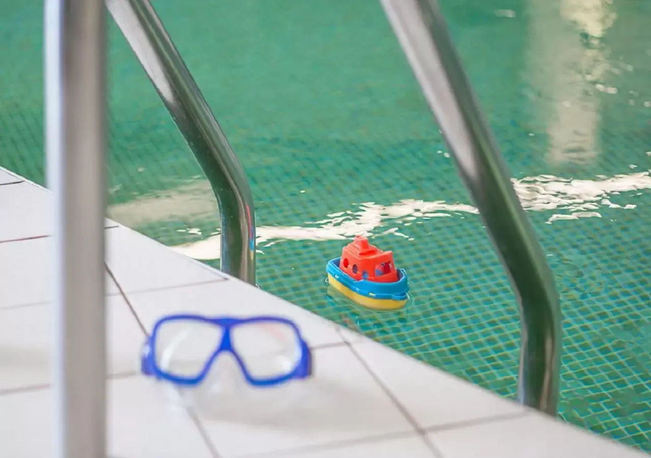 Swimming pool in Quality Hotel Winn