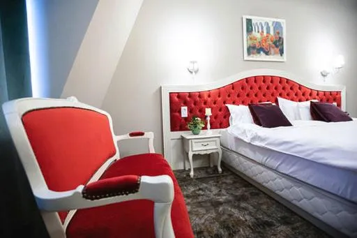 Bed in Grand Hotel Traian